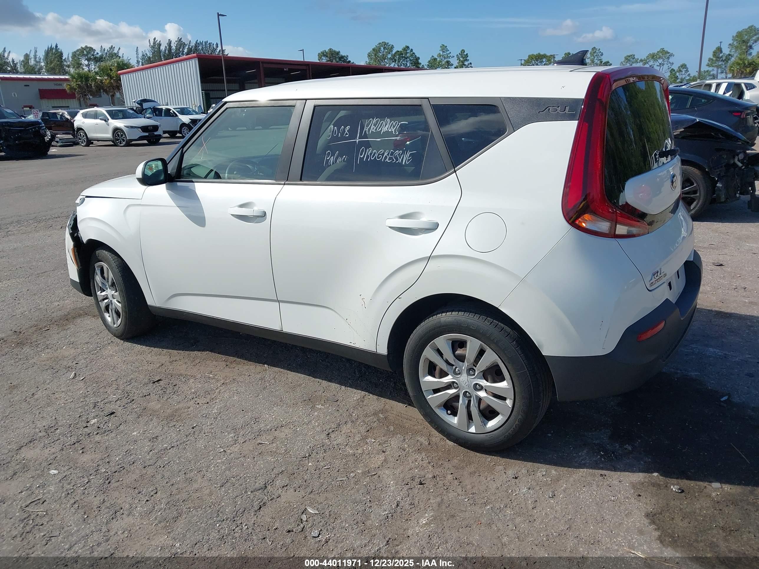 KIA SOUL image 3