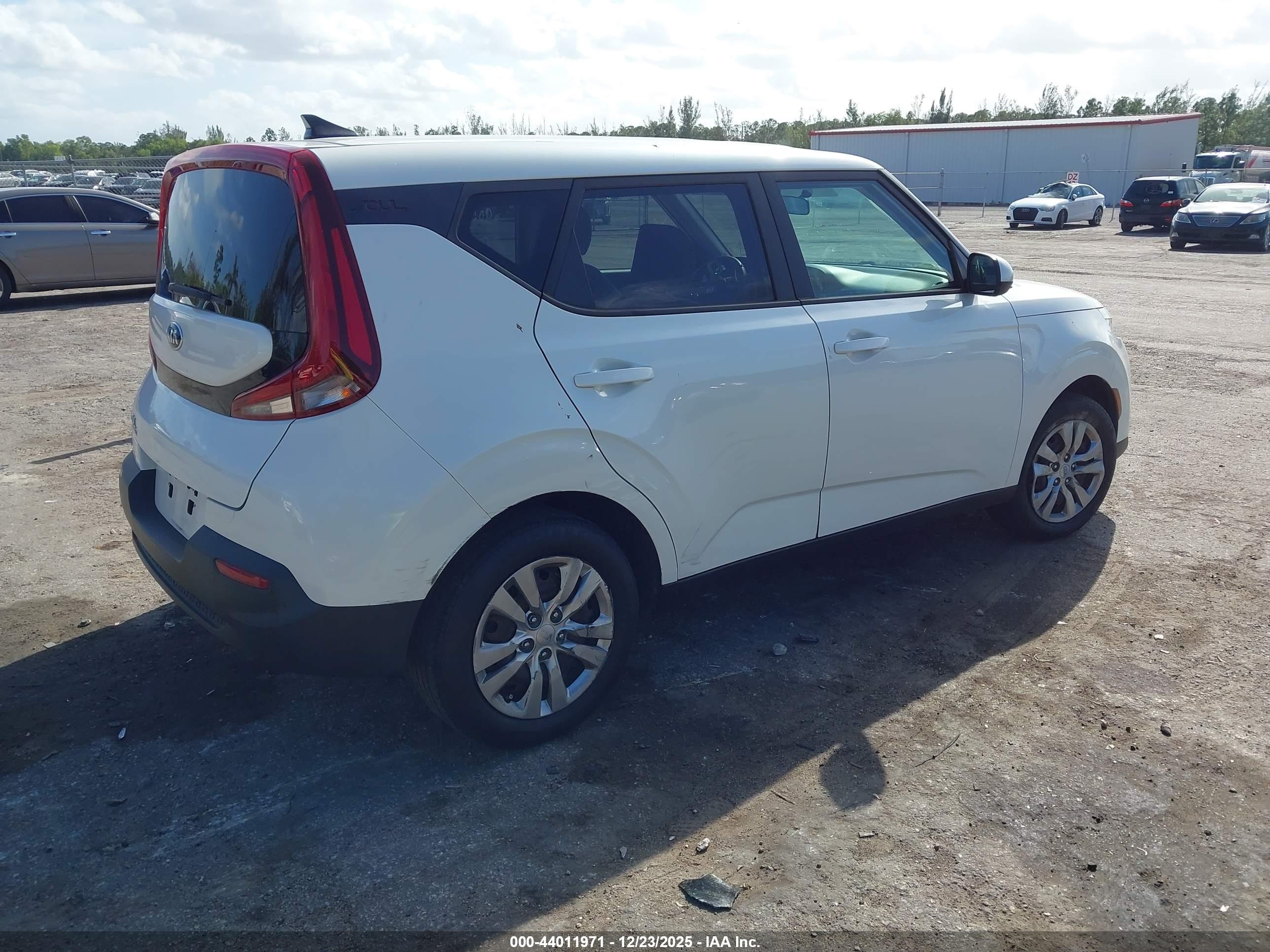 KIA SOUL image 4