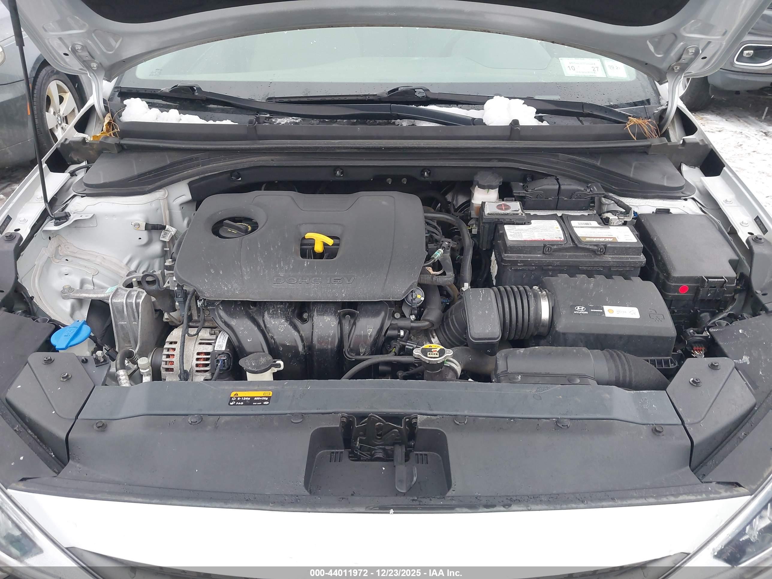 HYUNDAI ELANTRA image 10