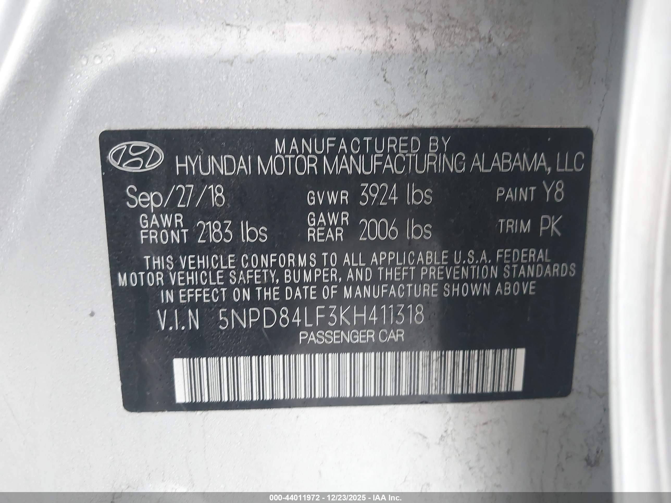 HYUNDAI ELANTRA image 9