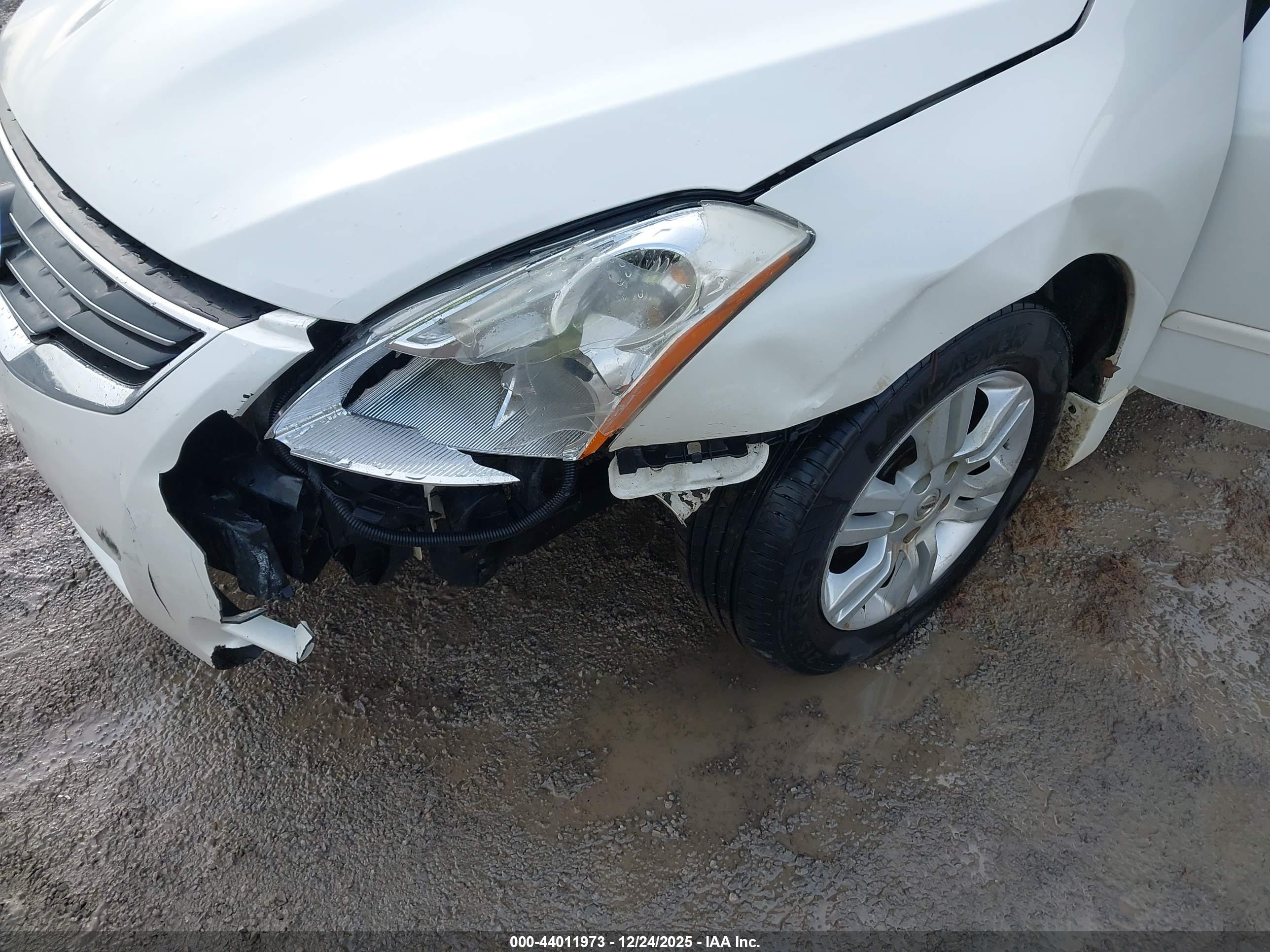 NISSAN ALTIMA image 6