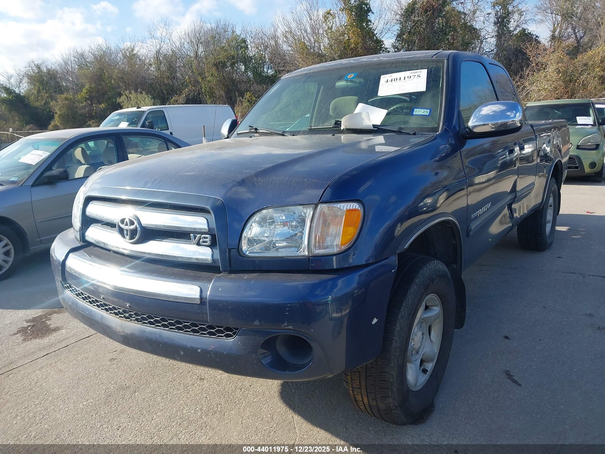 TOYOTA TUNDRA image 2