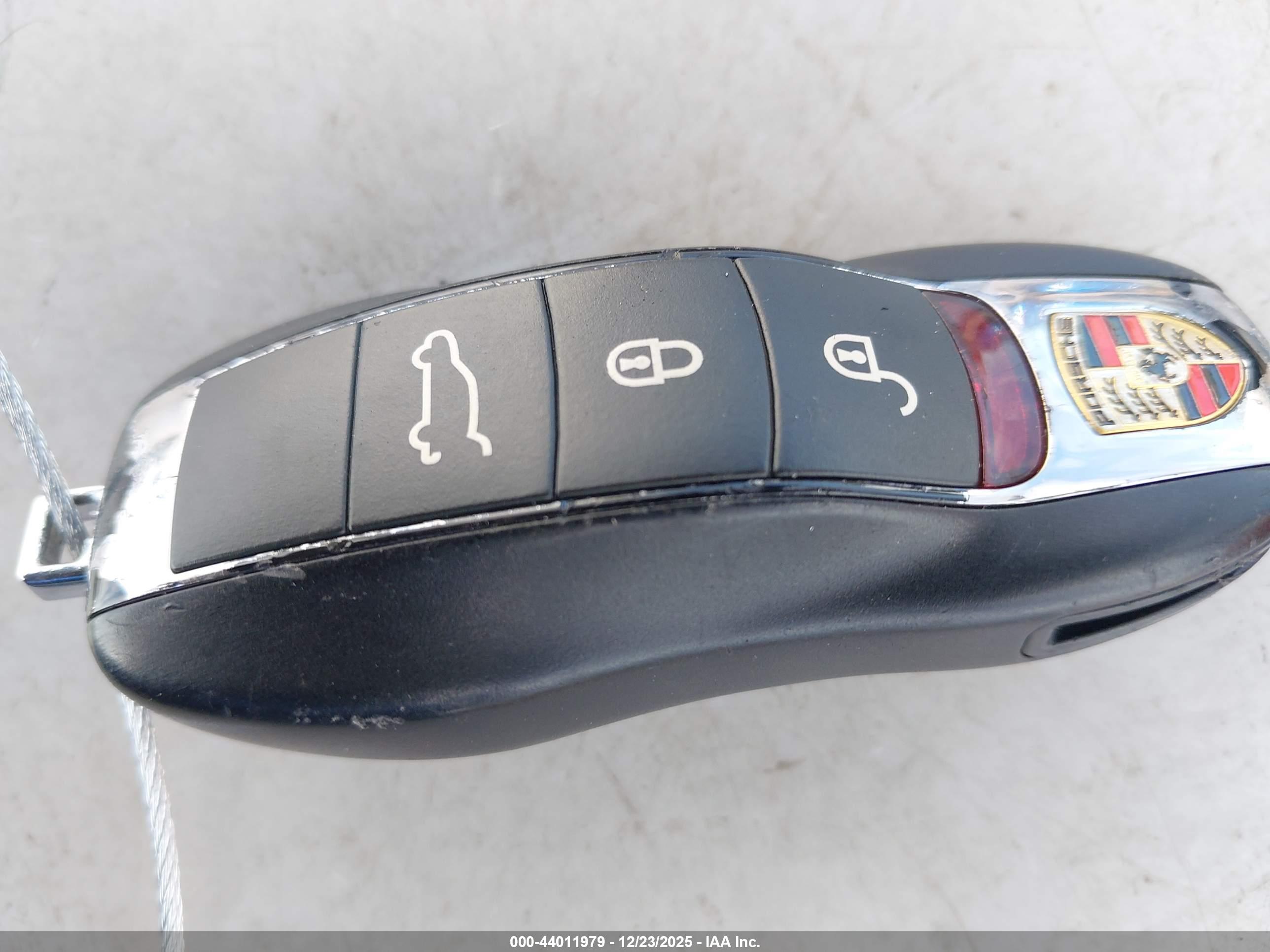 PORSCHE CAYENNE image 11