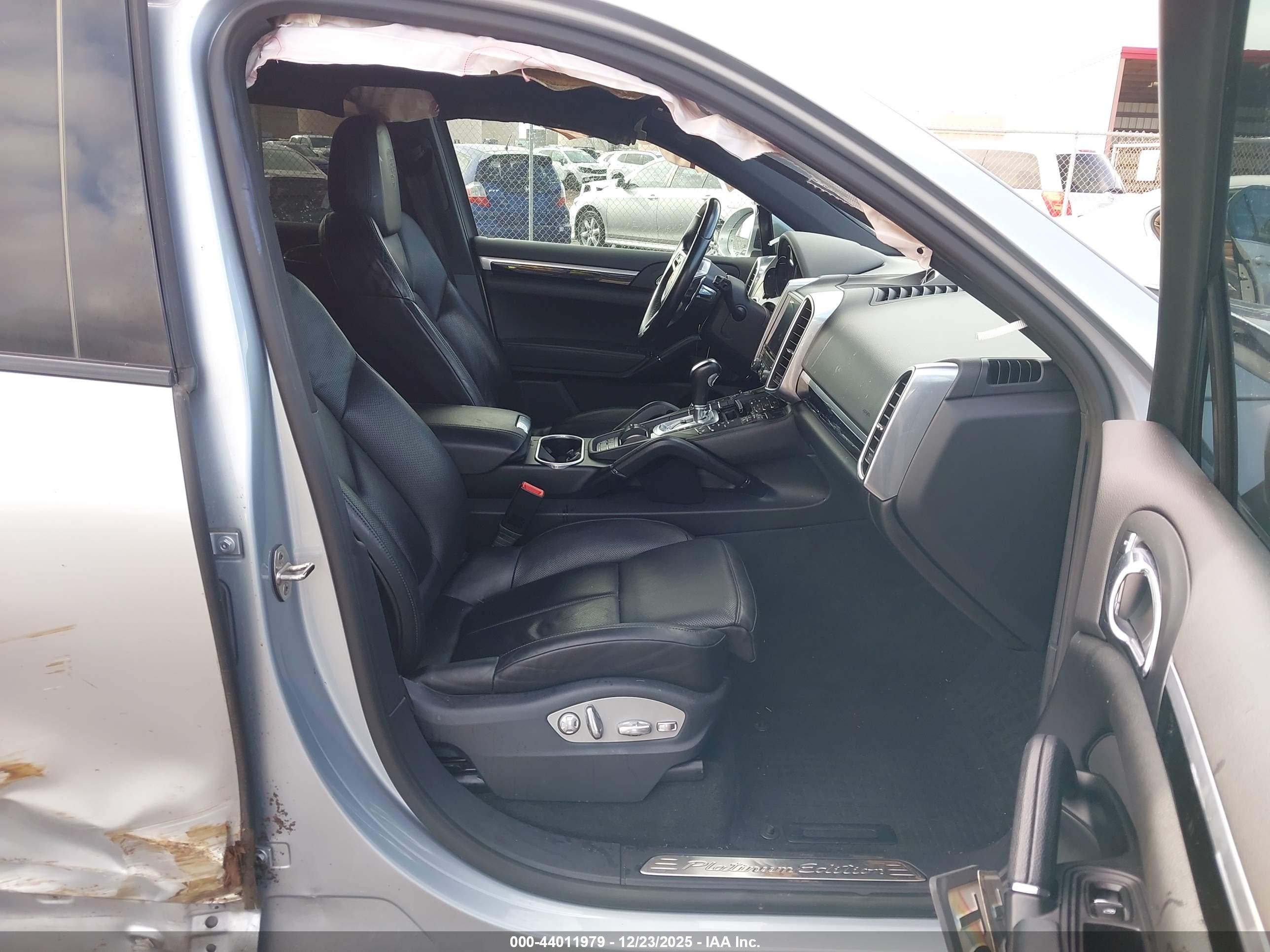 PORSCHE CAYENNE image 5