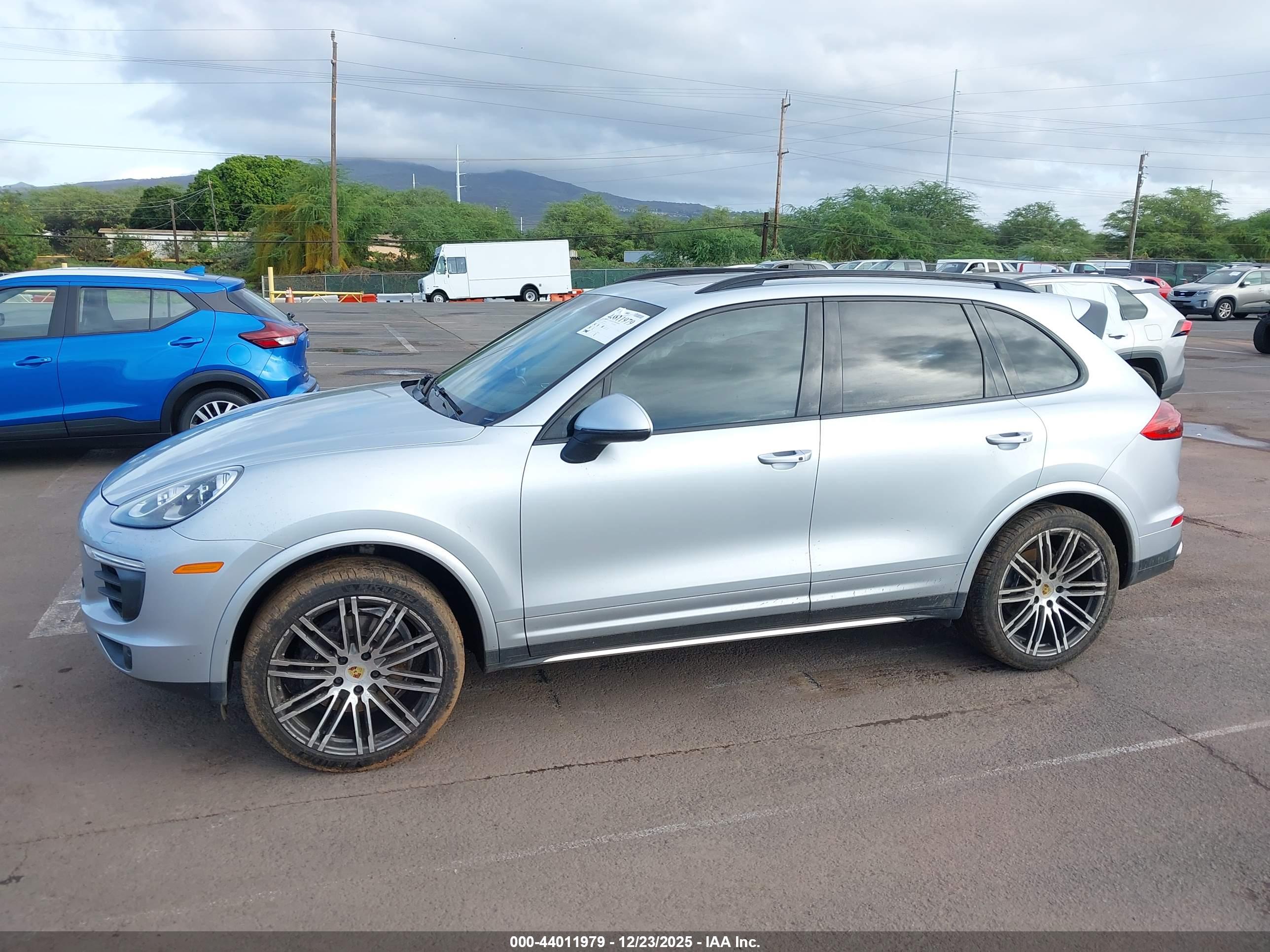 PORSCHE CAYENNE image 6