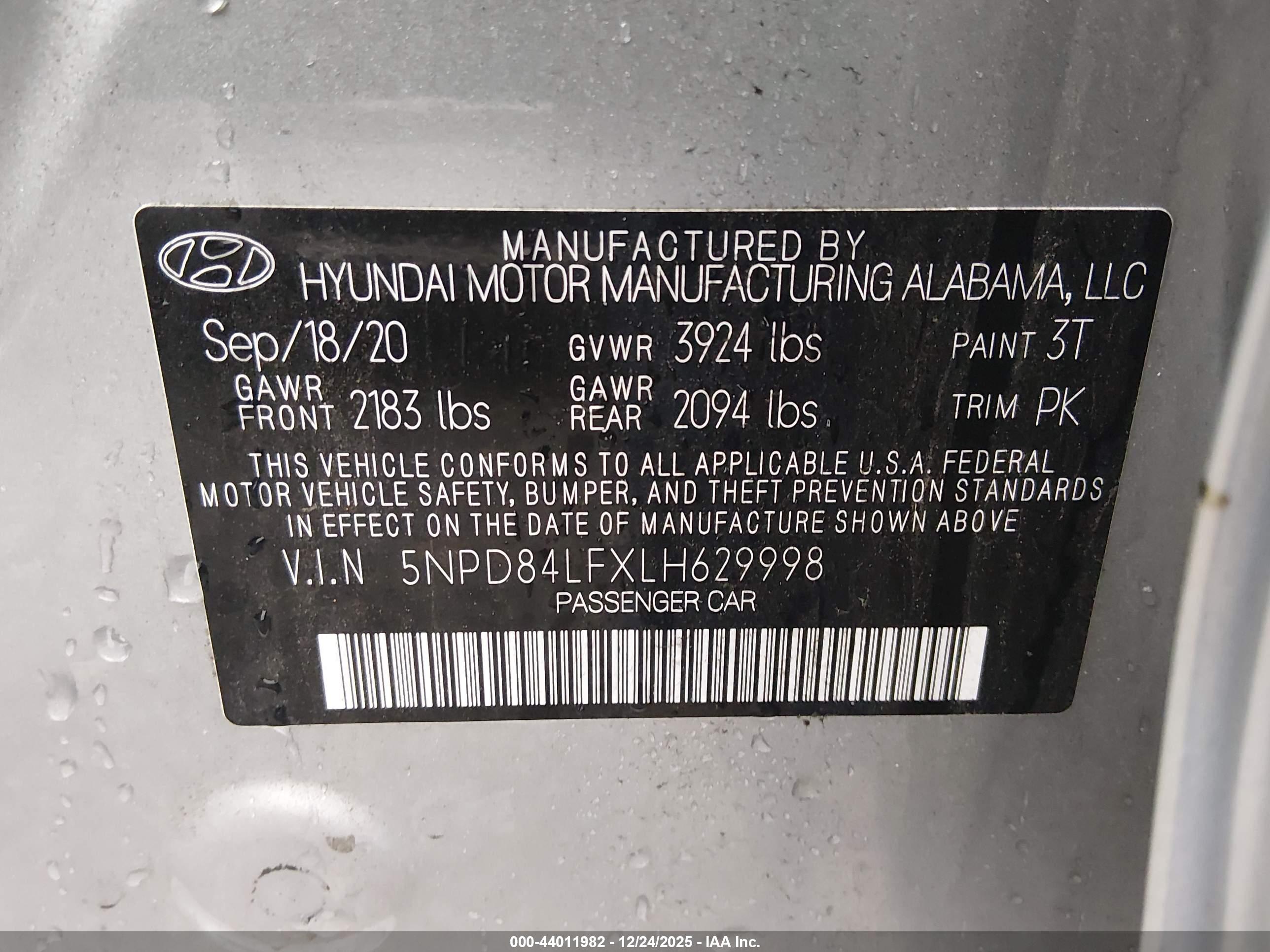 HYUNDAI ELANTRA image 9