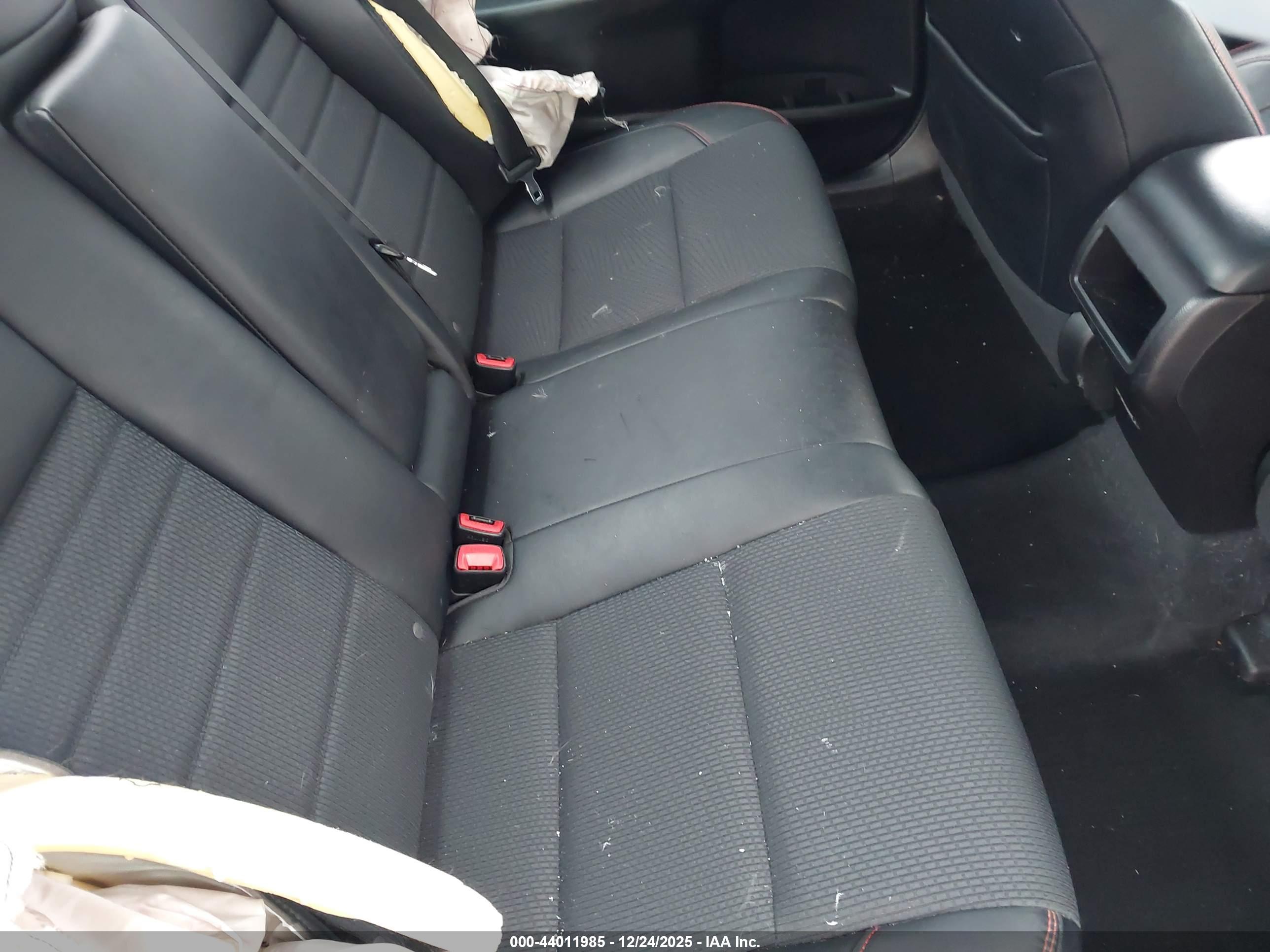 TOYOTA CAMRY image 8