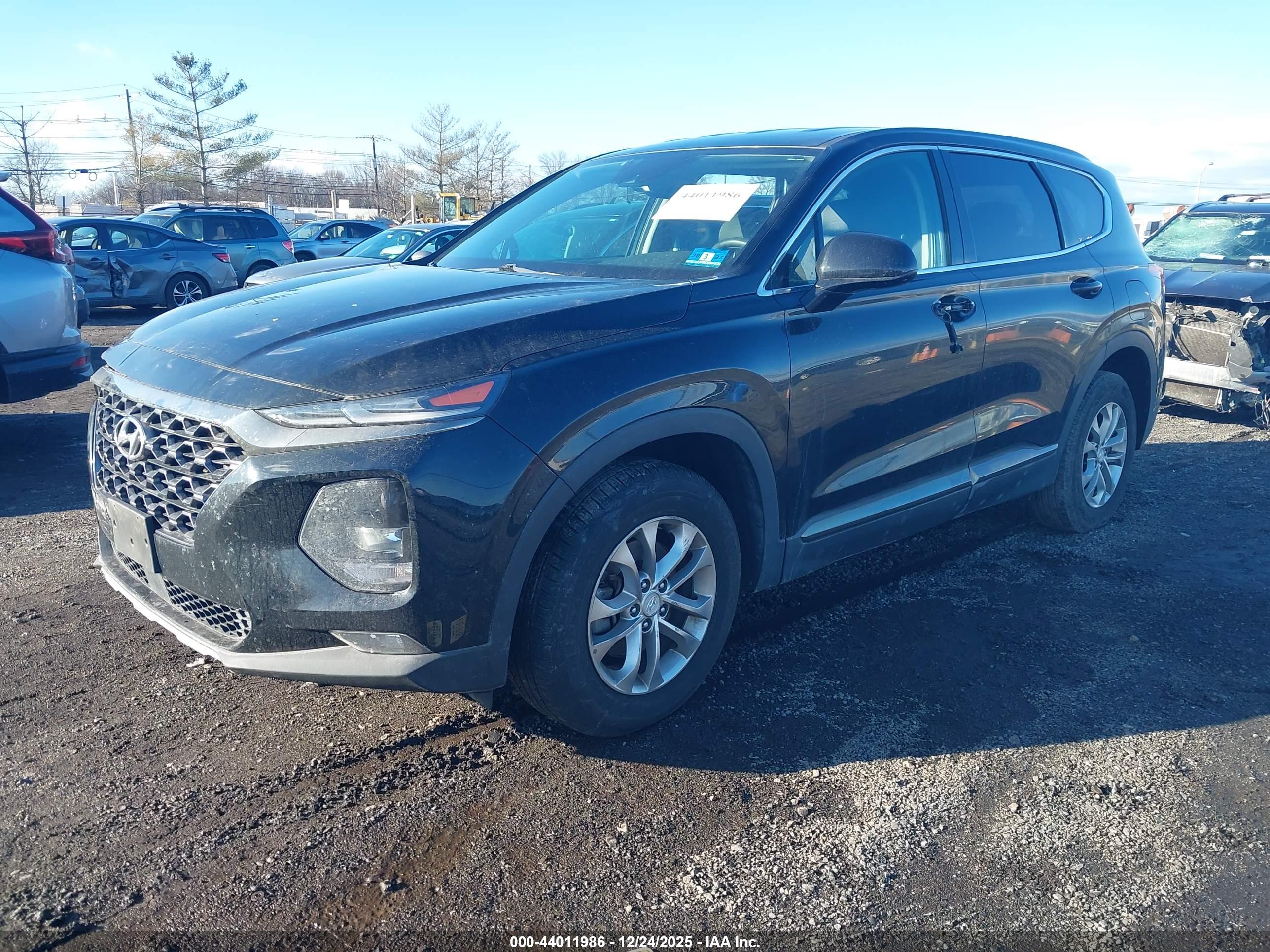 HYUNDAI SANTA image 2