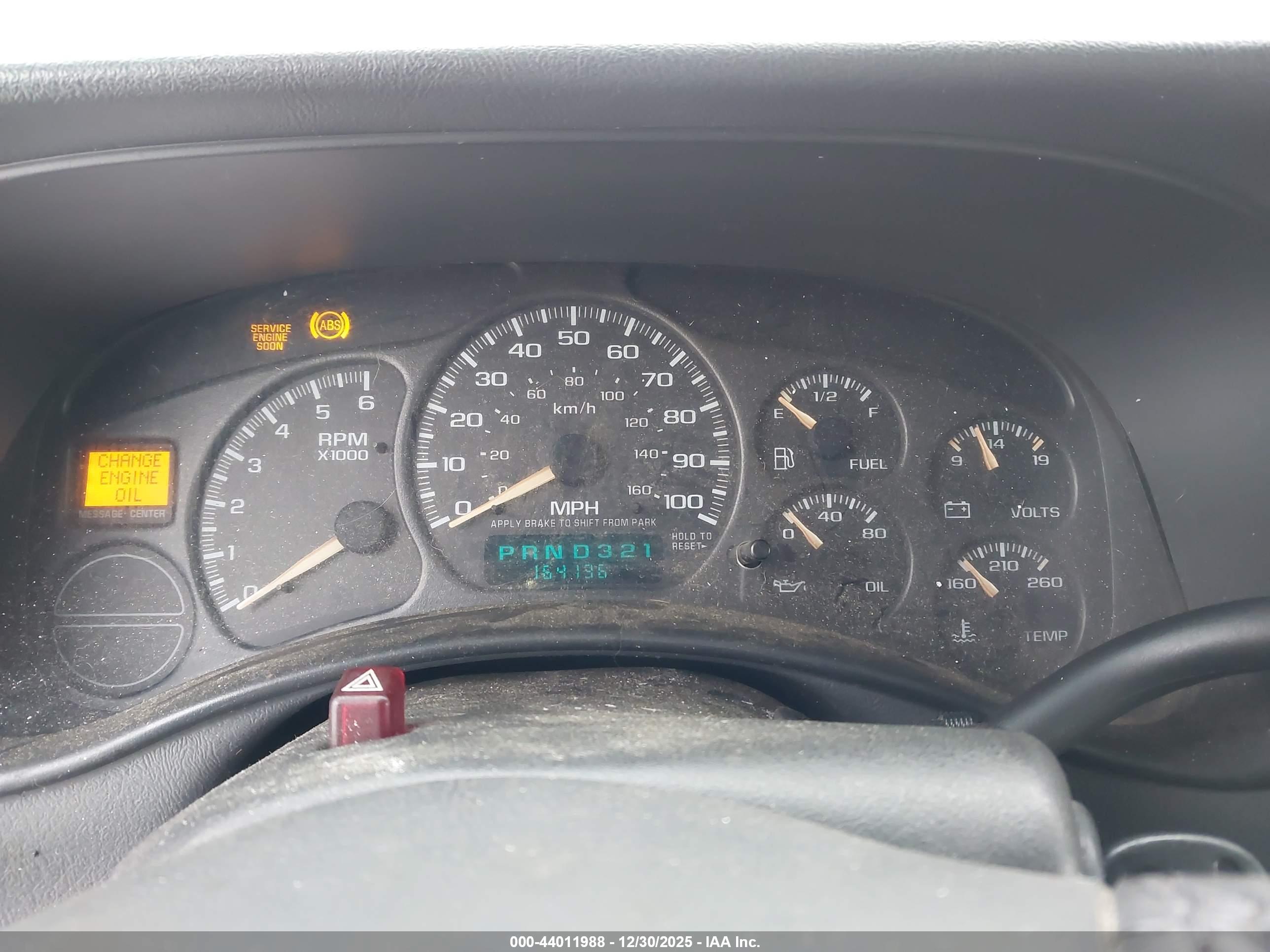 CHEVROLET SILVERADO image 7