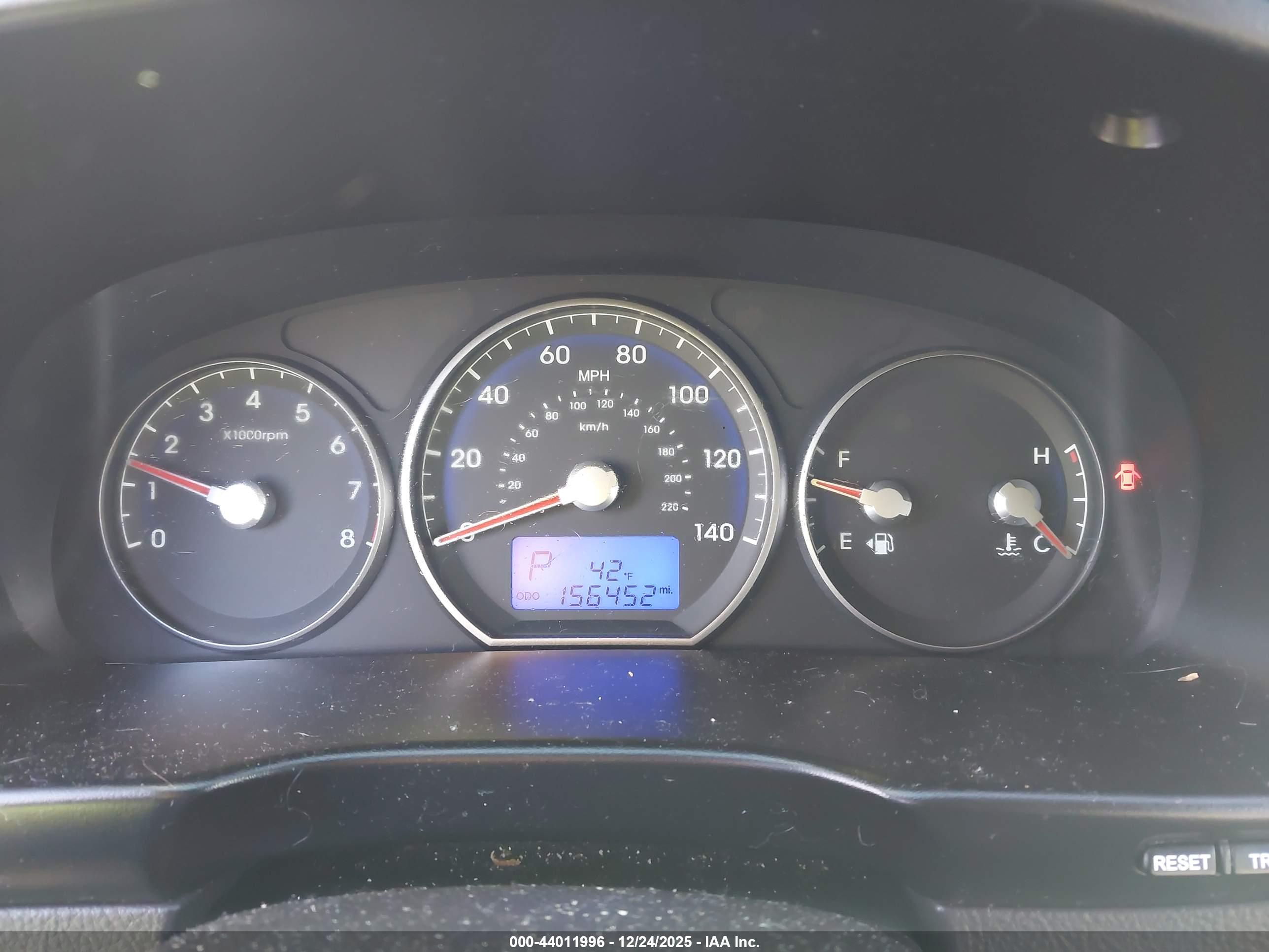 HYUNDAI SANTA image 7