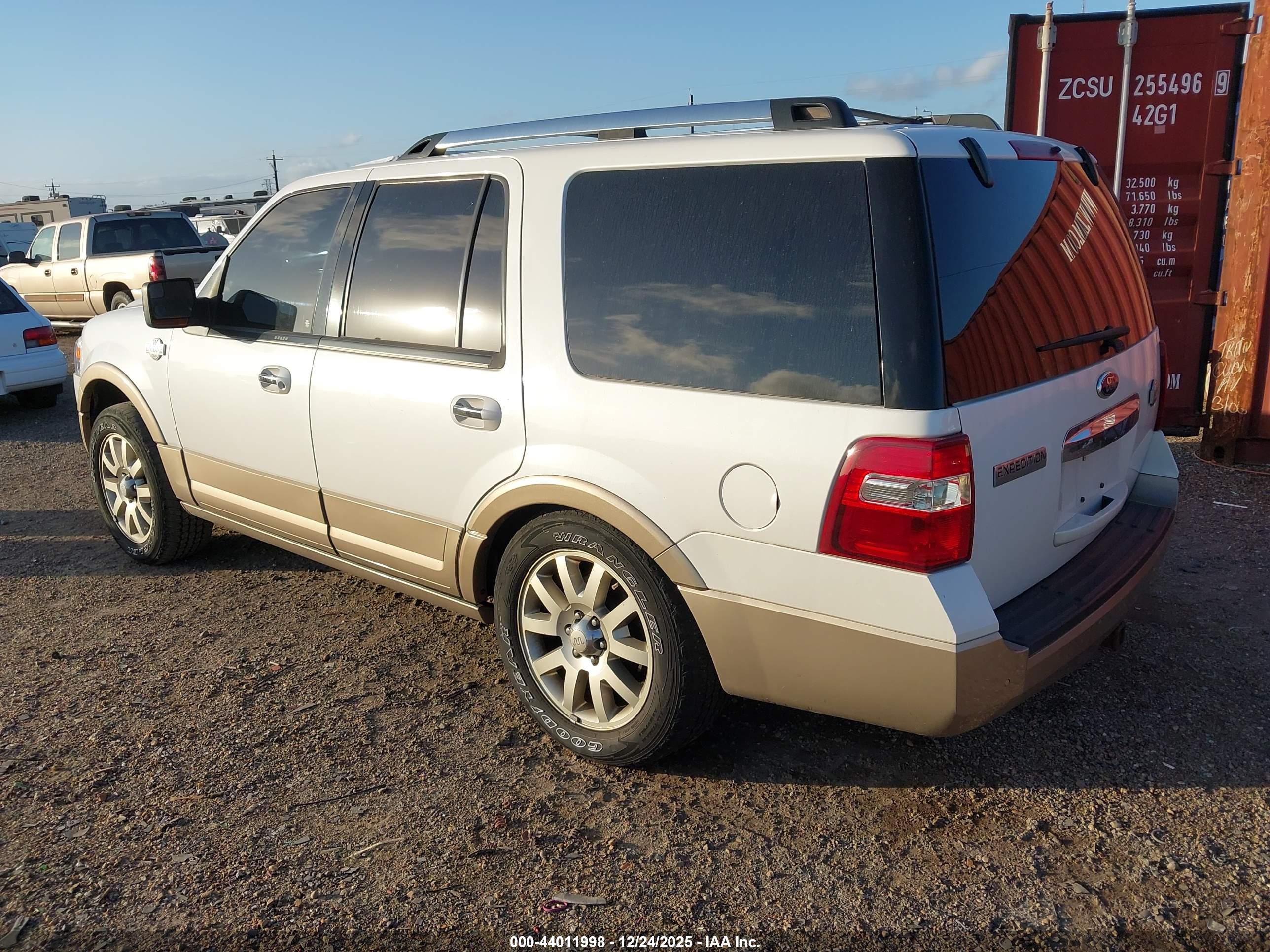 FORD EXPEDITION image 3