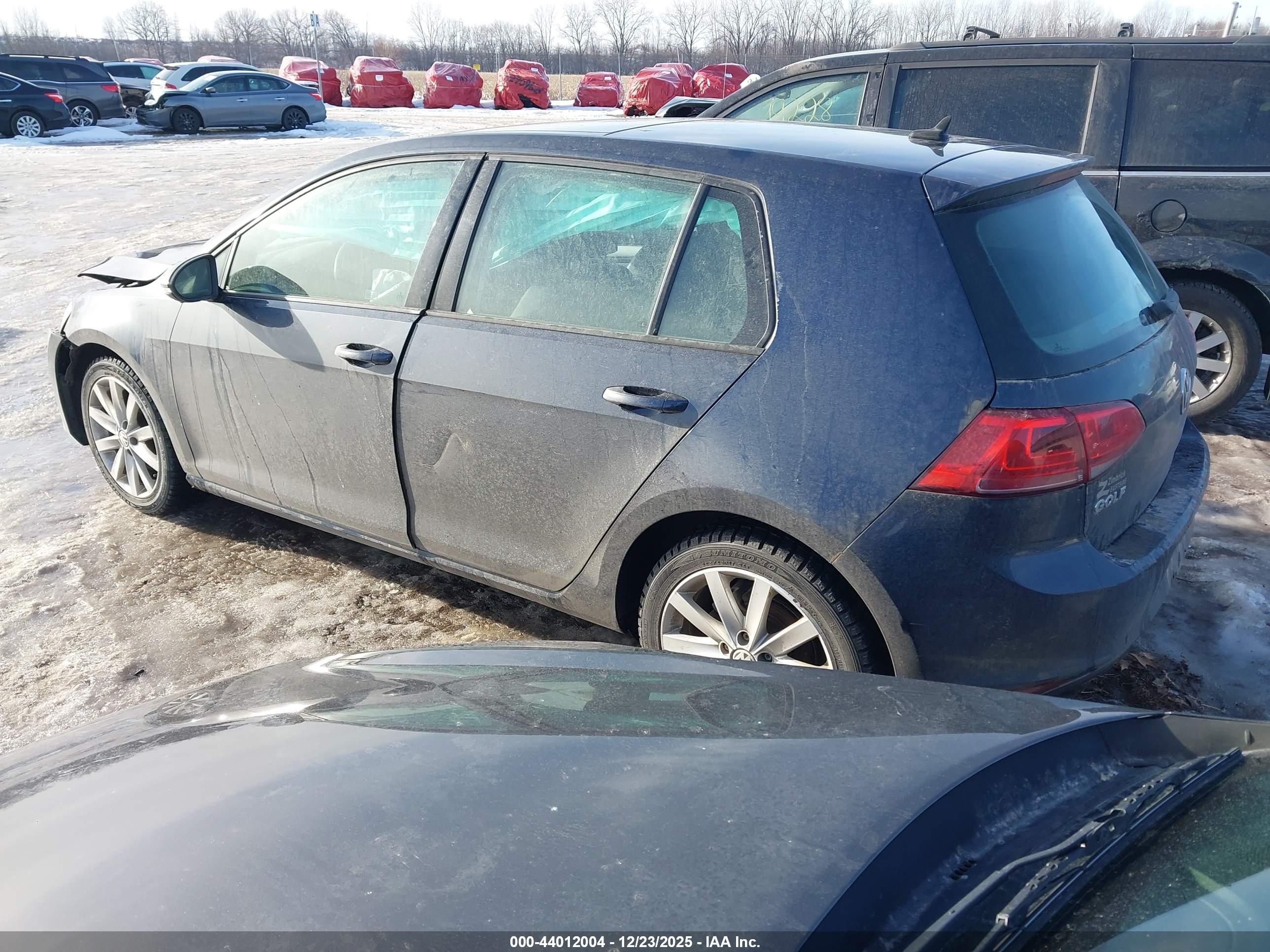 VOLKSWAGEN GOLF image 3