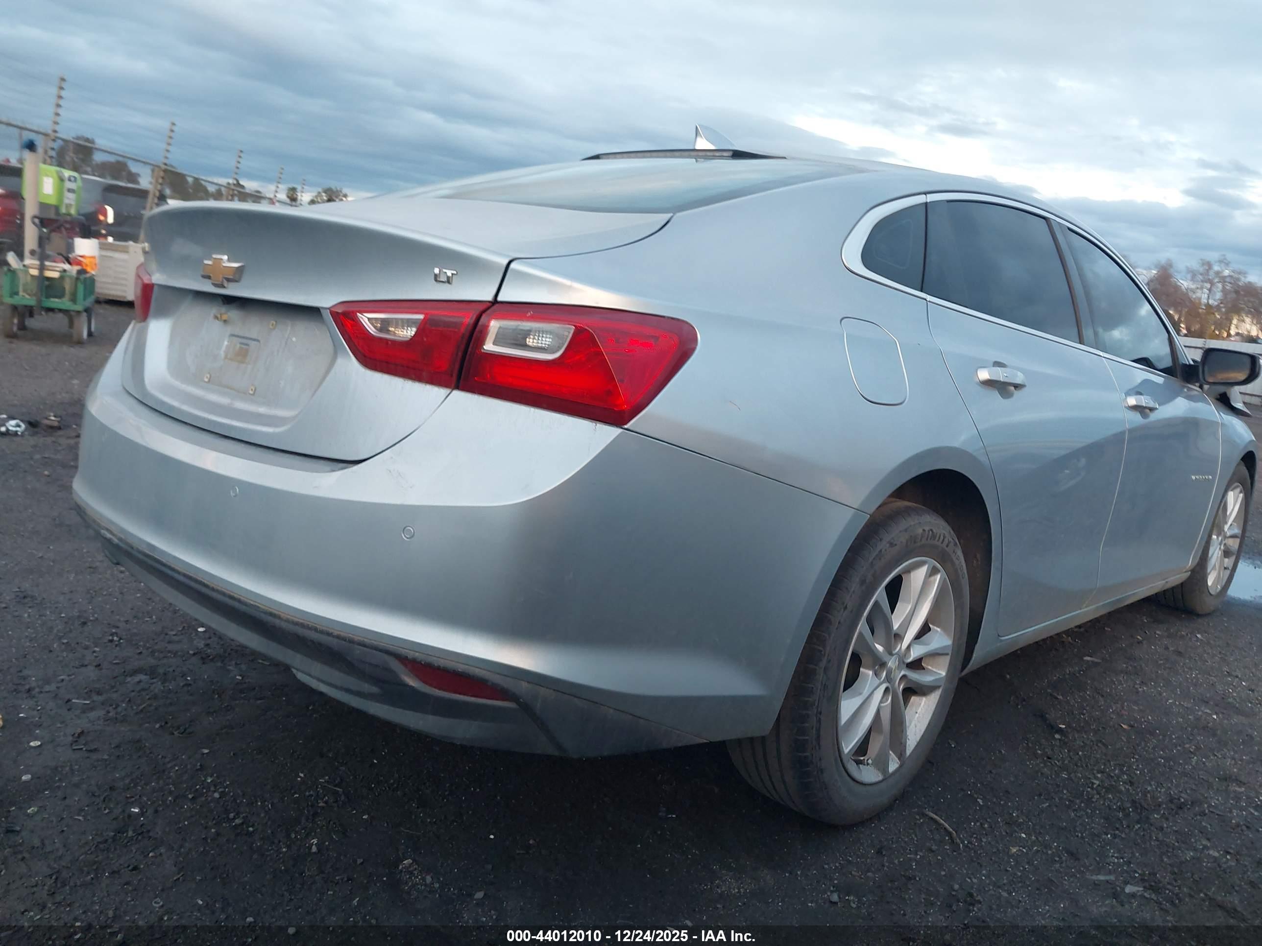 CHEVROLET MALIBU image 4
