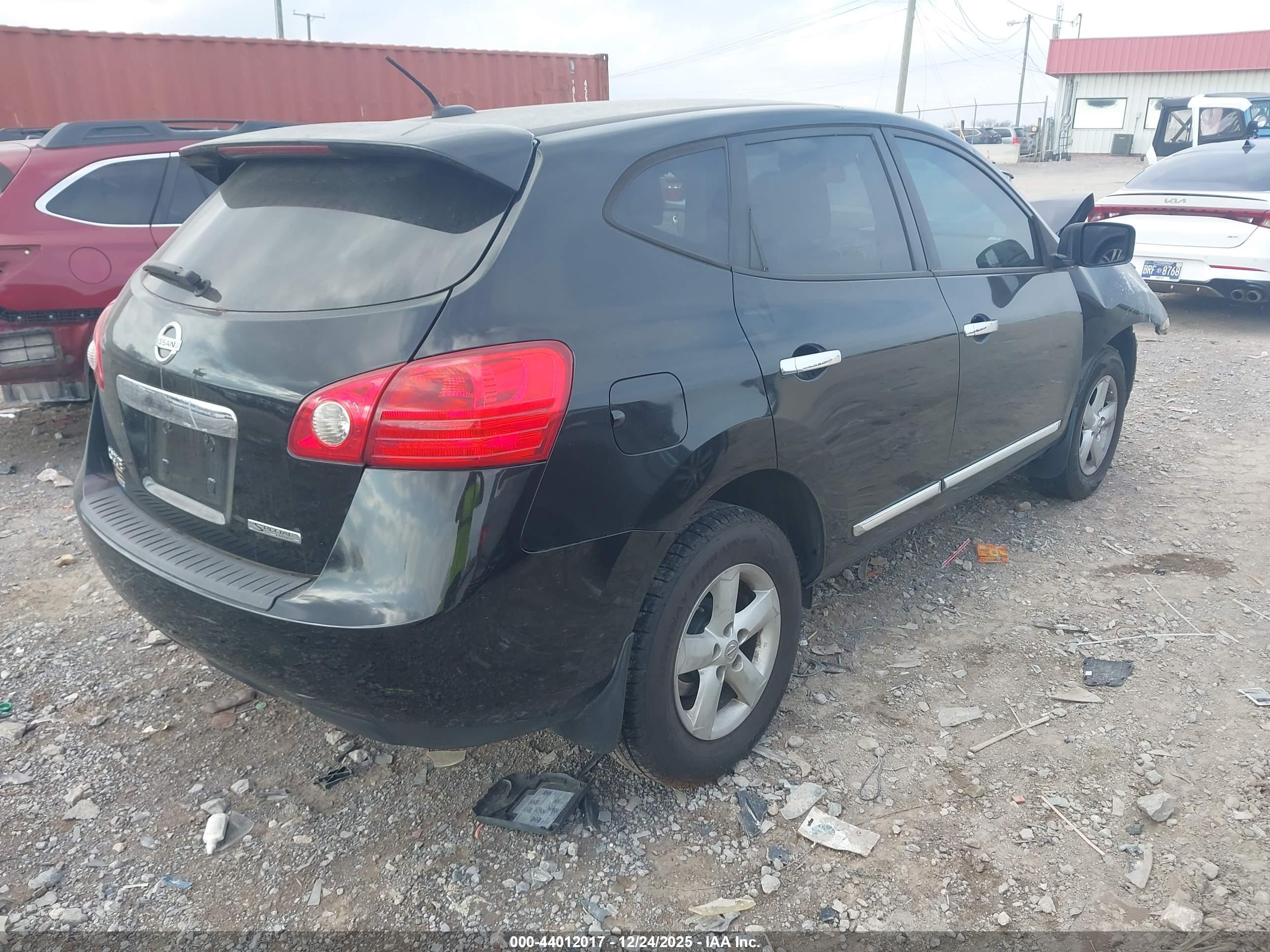 NISSAN ROGUE image 4