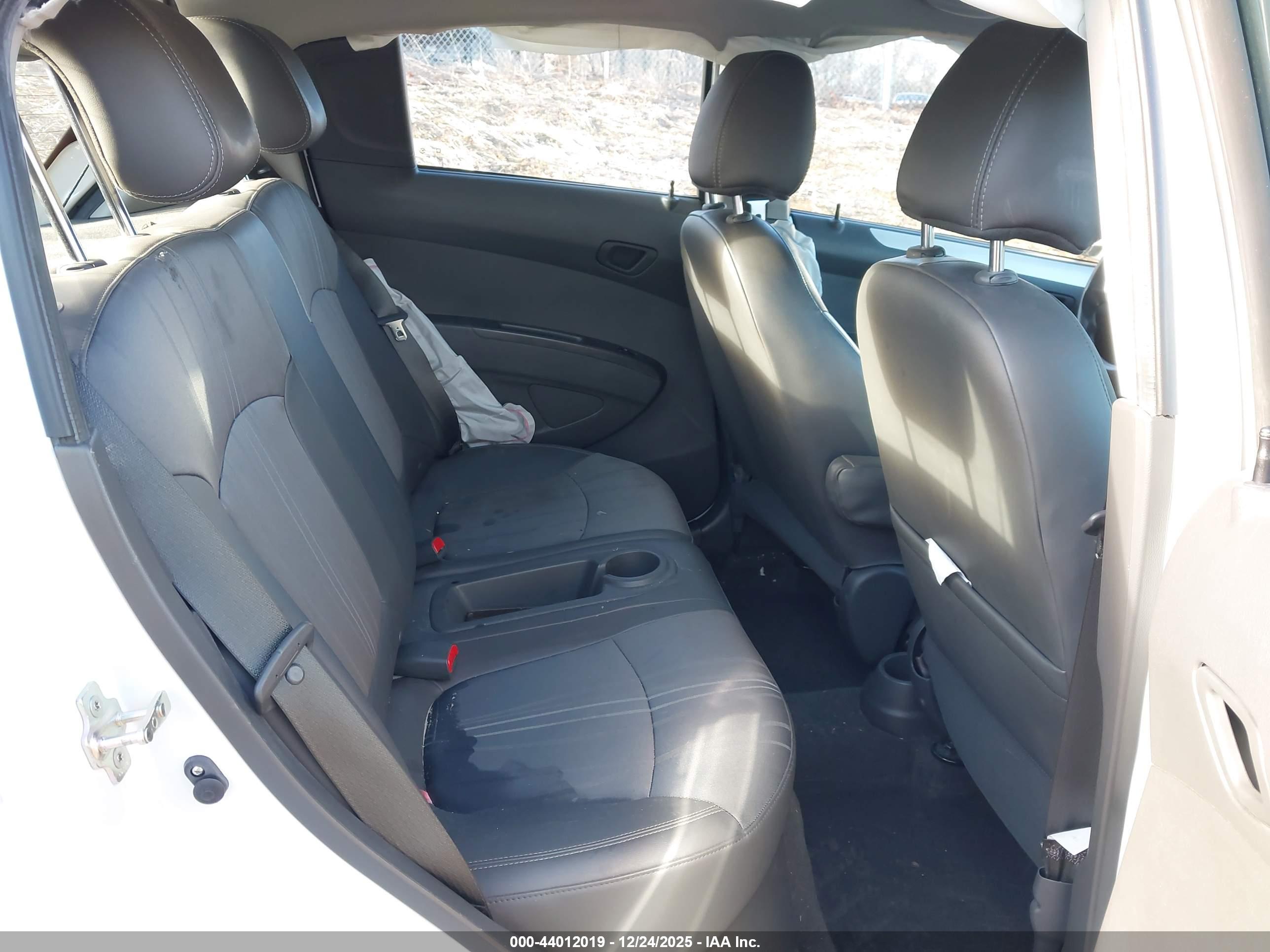 CHEVROLET SPARK image 8