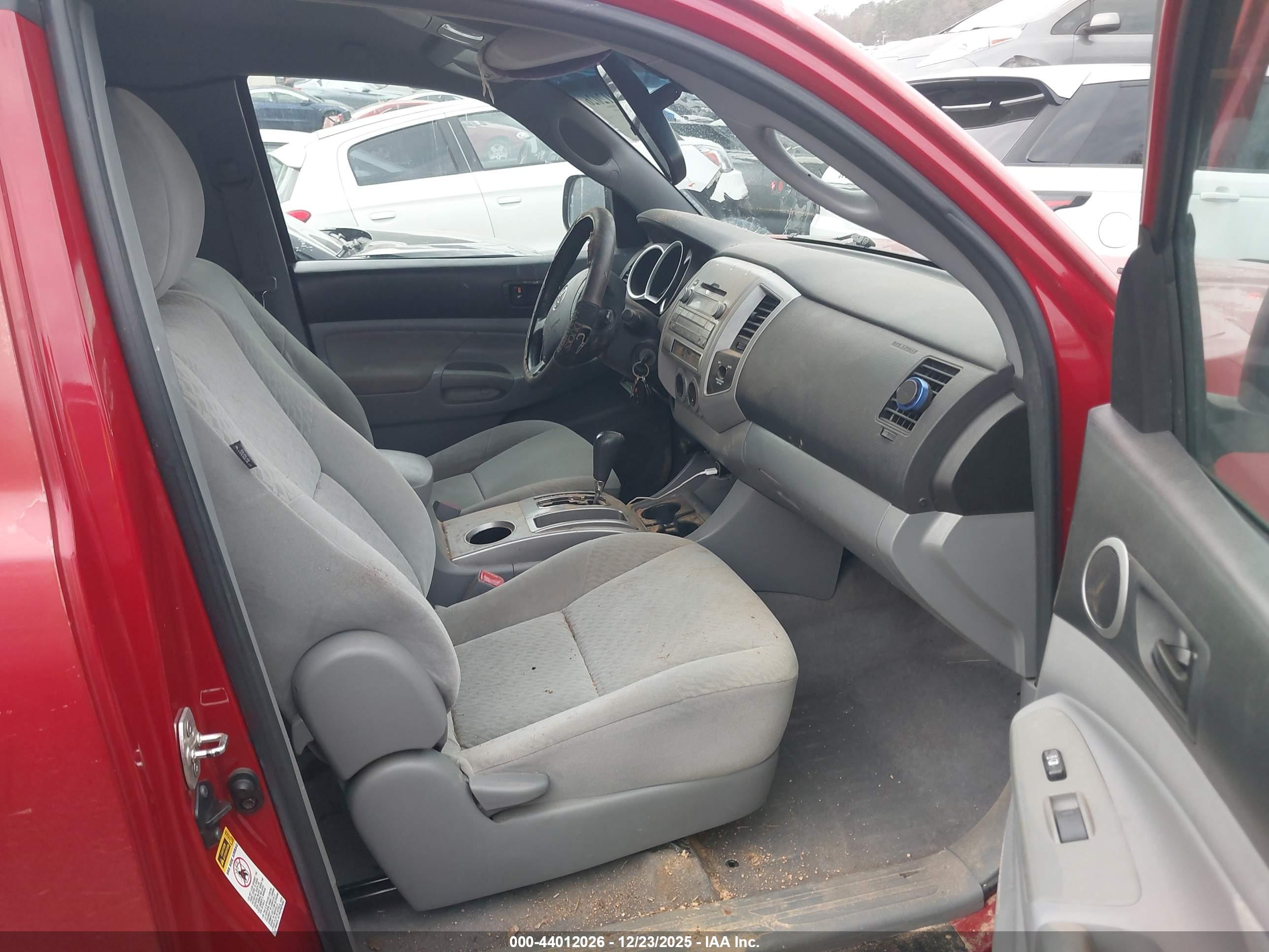 TOYOTA TACOMA image 5