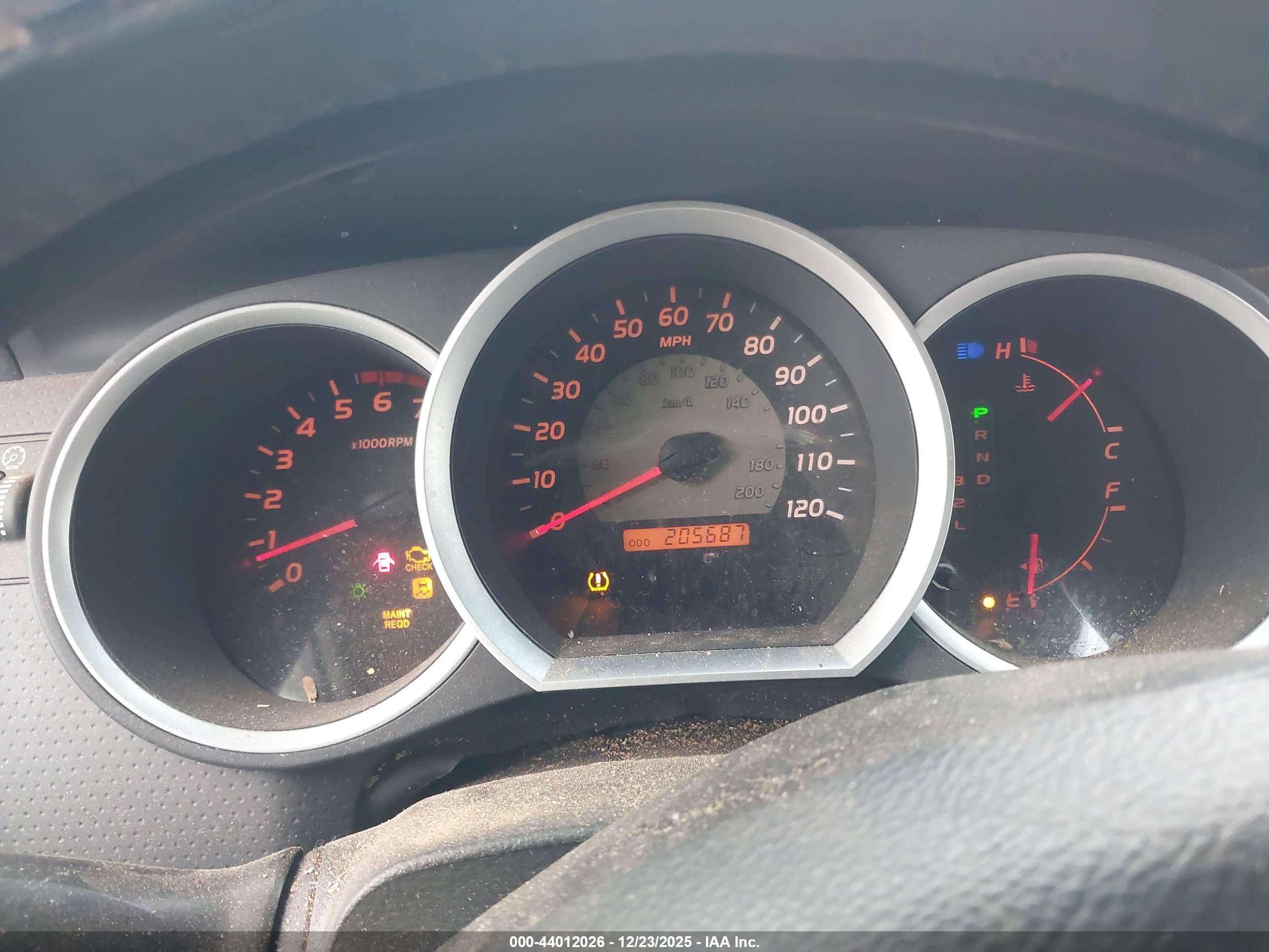TOYOTA TACOMA image 7