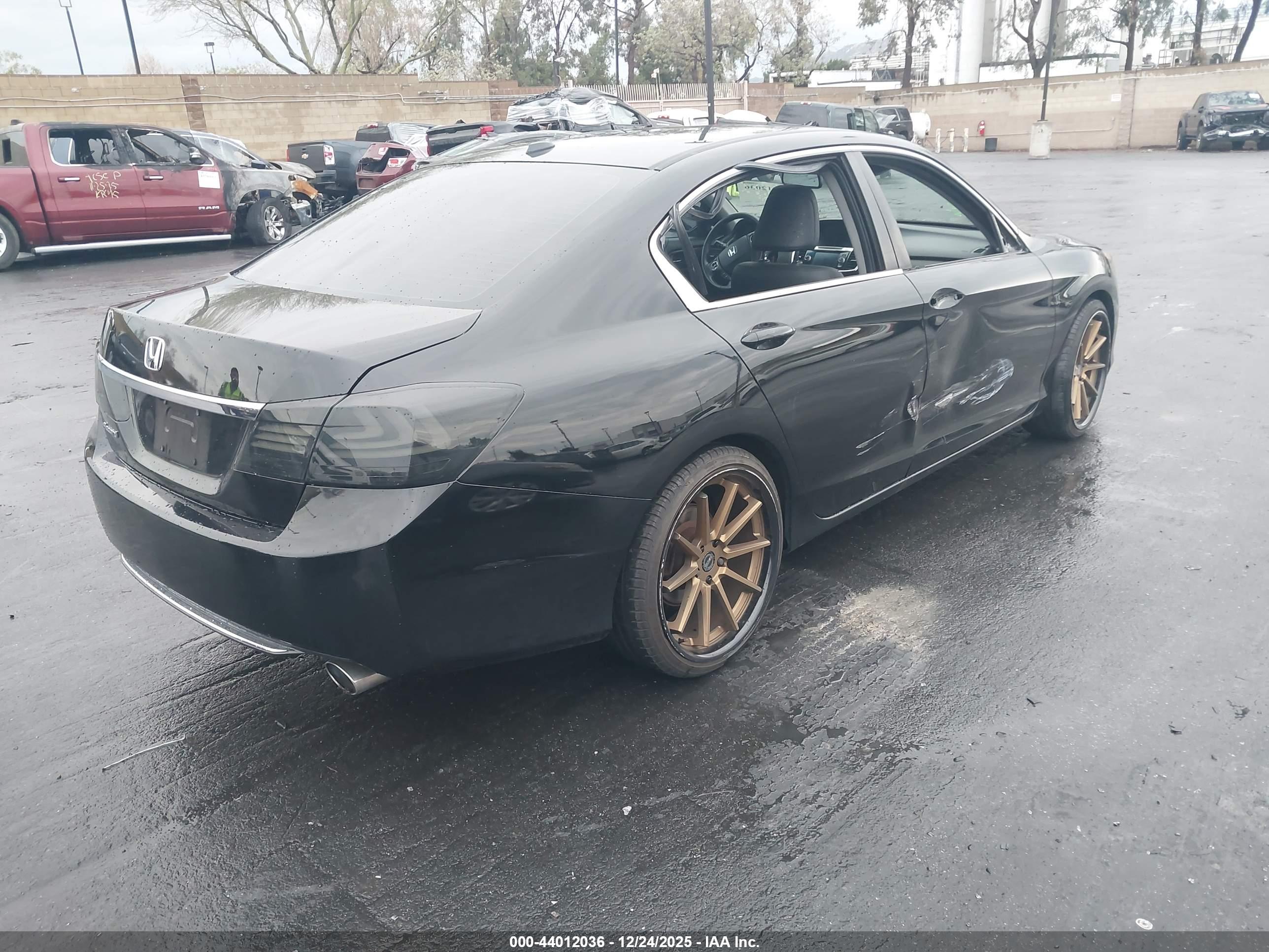 HONDA ACCORD image 4