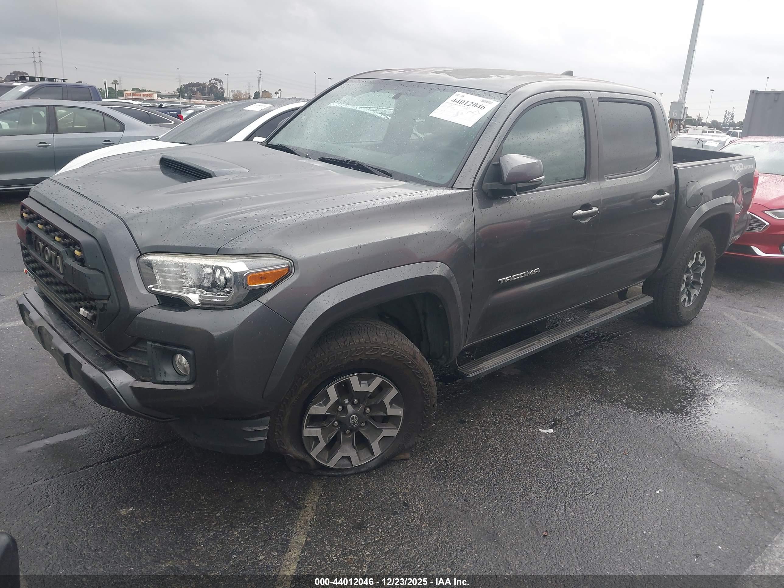 TOYOTA TACOMA image 2