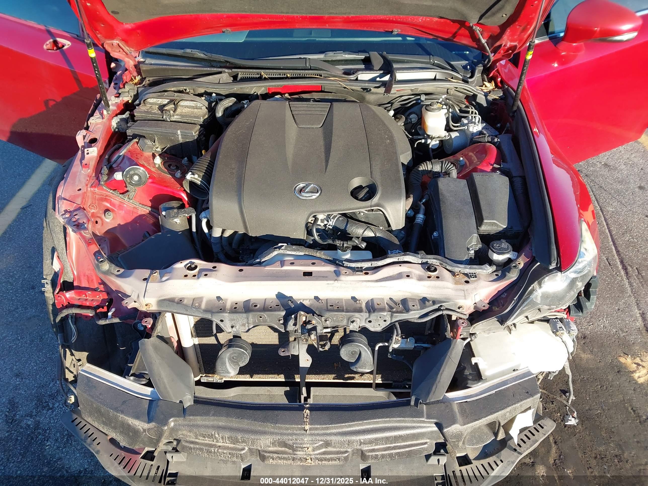 LEXUS IS image 10