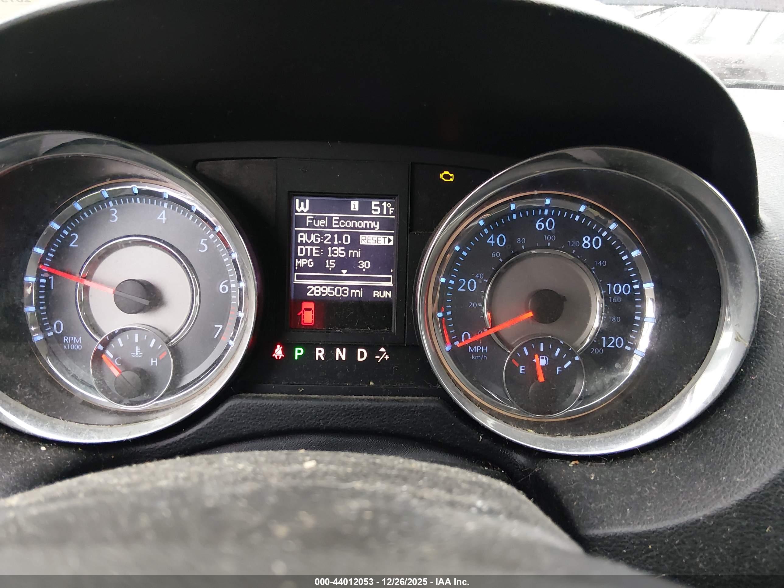CHRYSLER TOWN image 7
