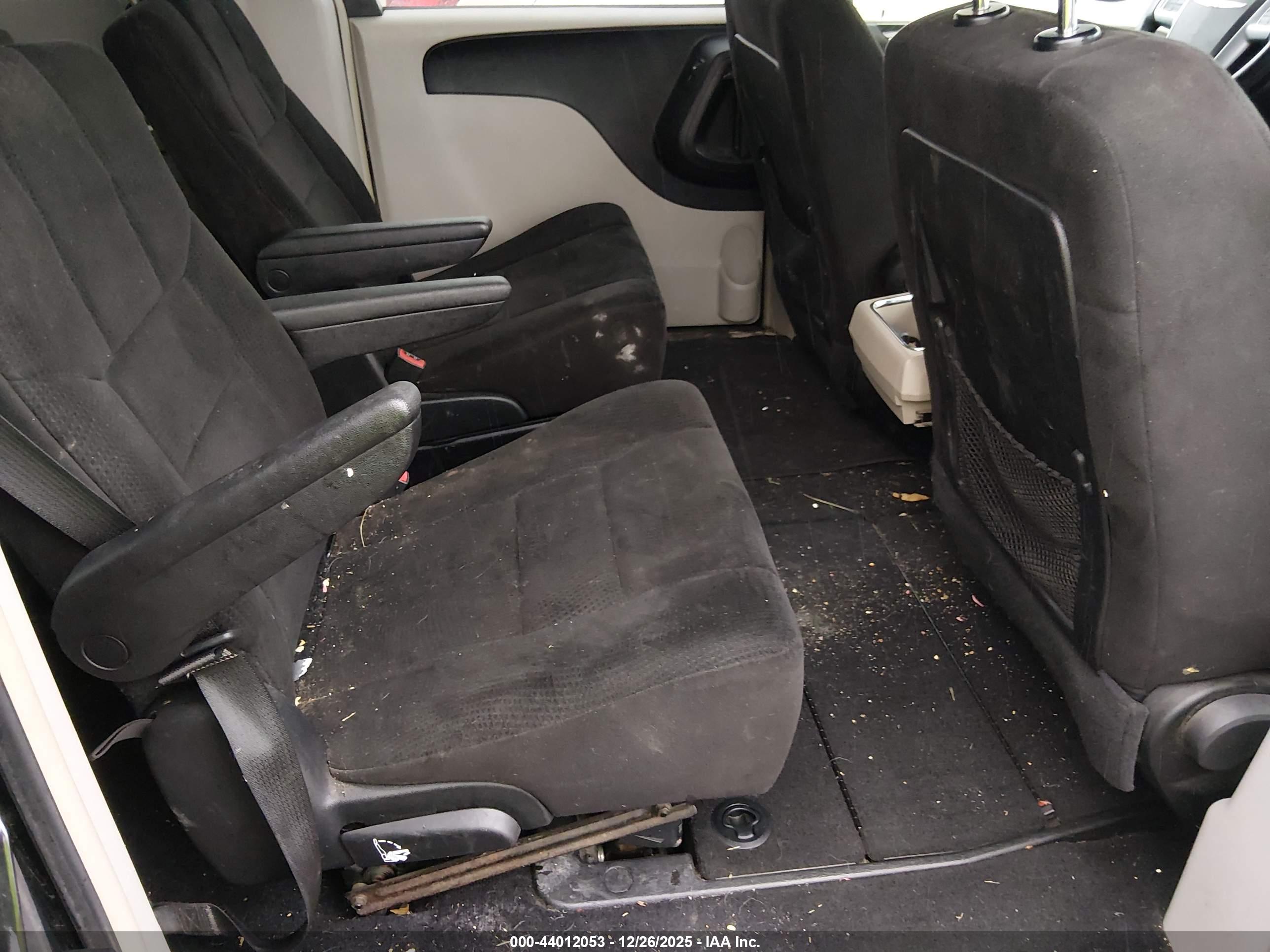 CHRYSLER TOWN image 8