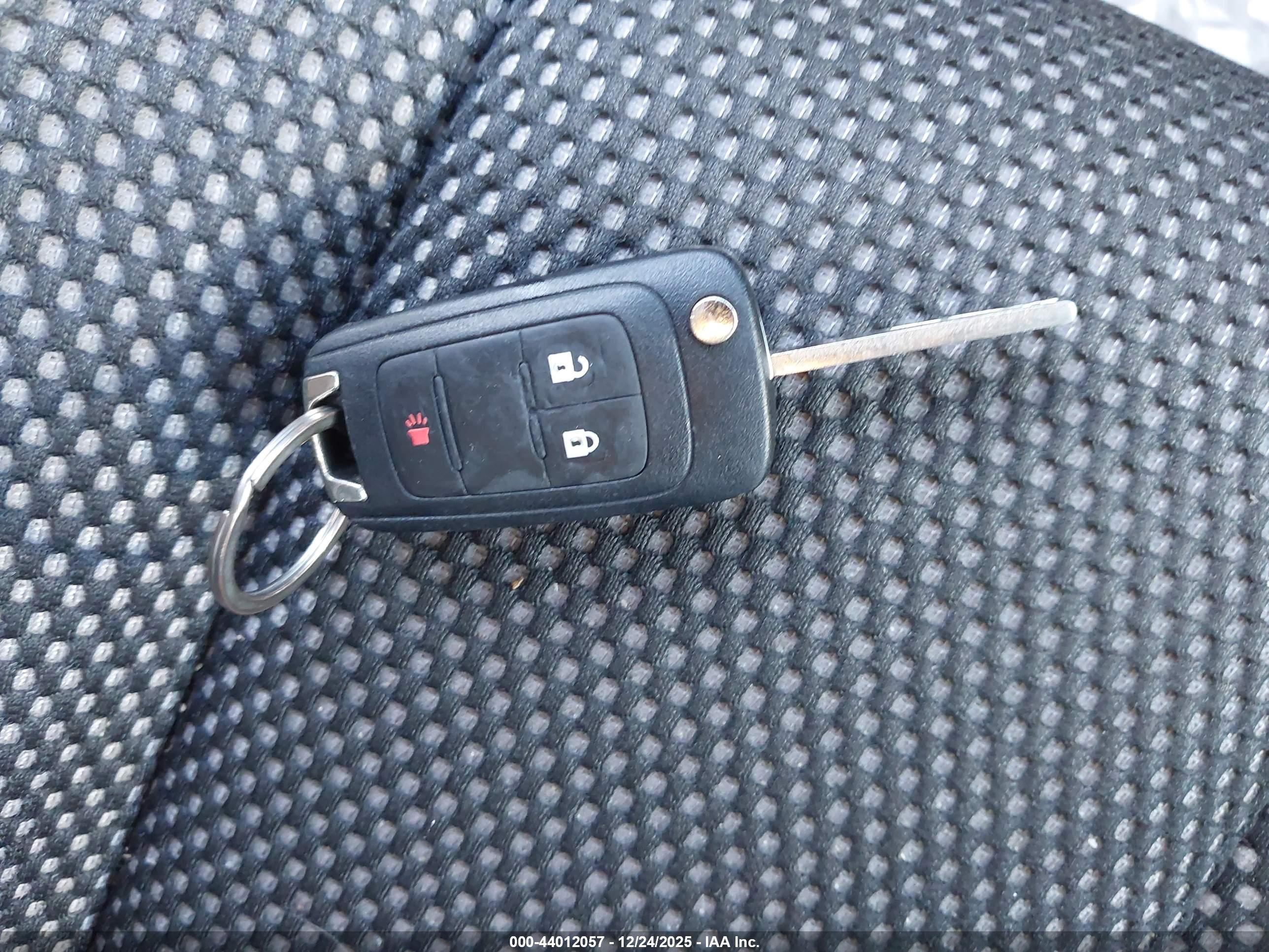 CHEVROLET EQUINOX image 11
