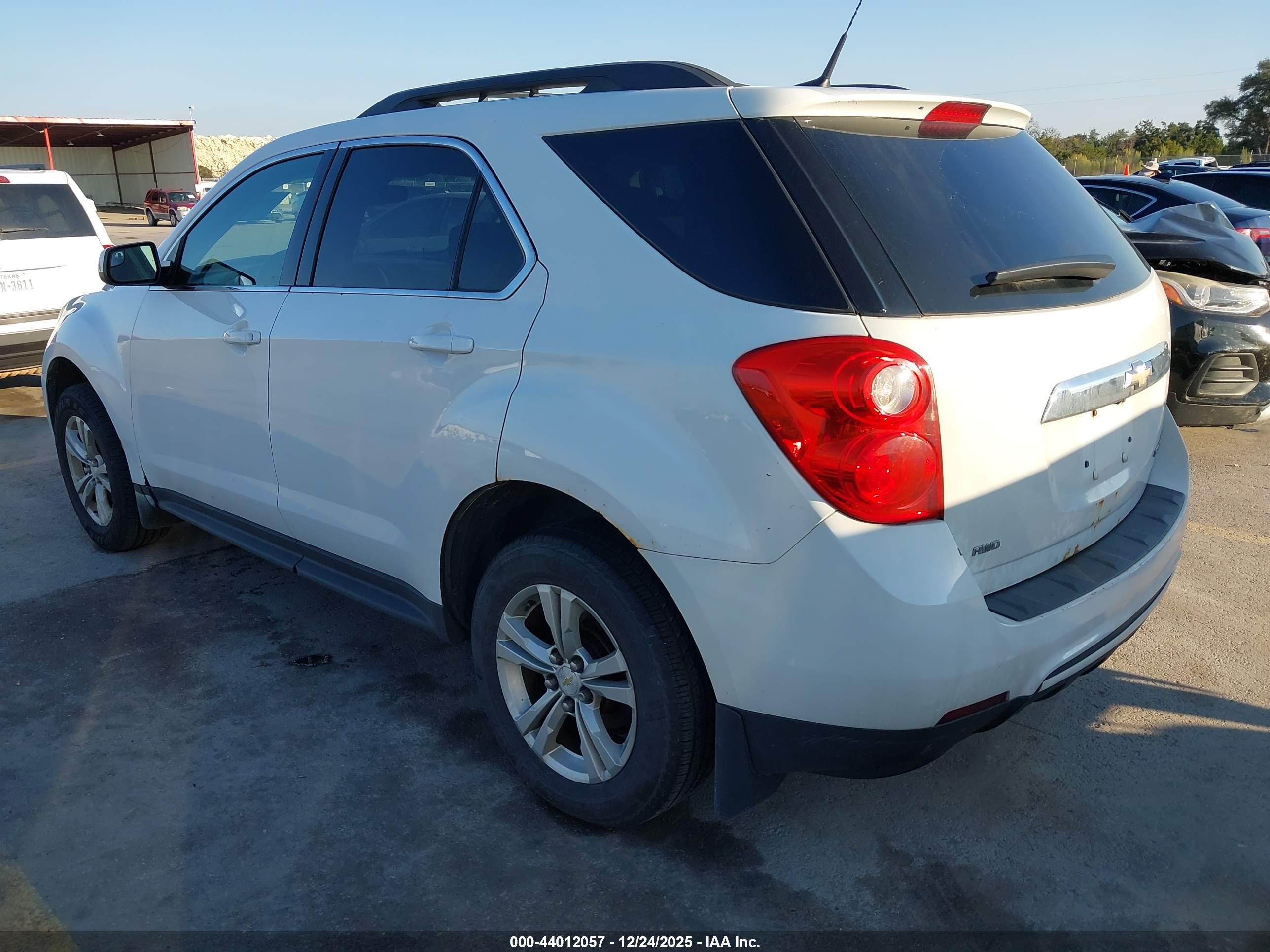 CHEVROLET EQUINOX image 3
