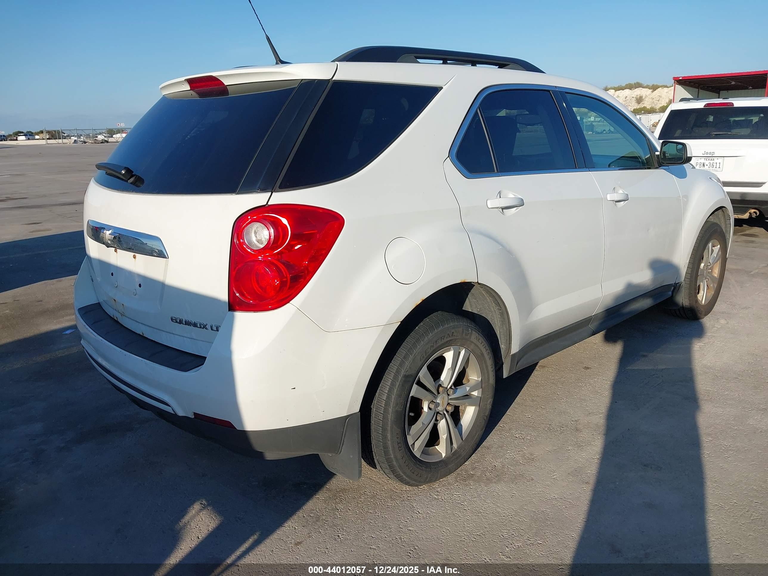 CHEVROLET EQUINOX image 4