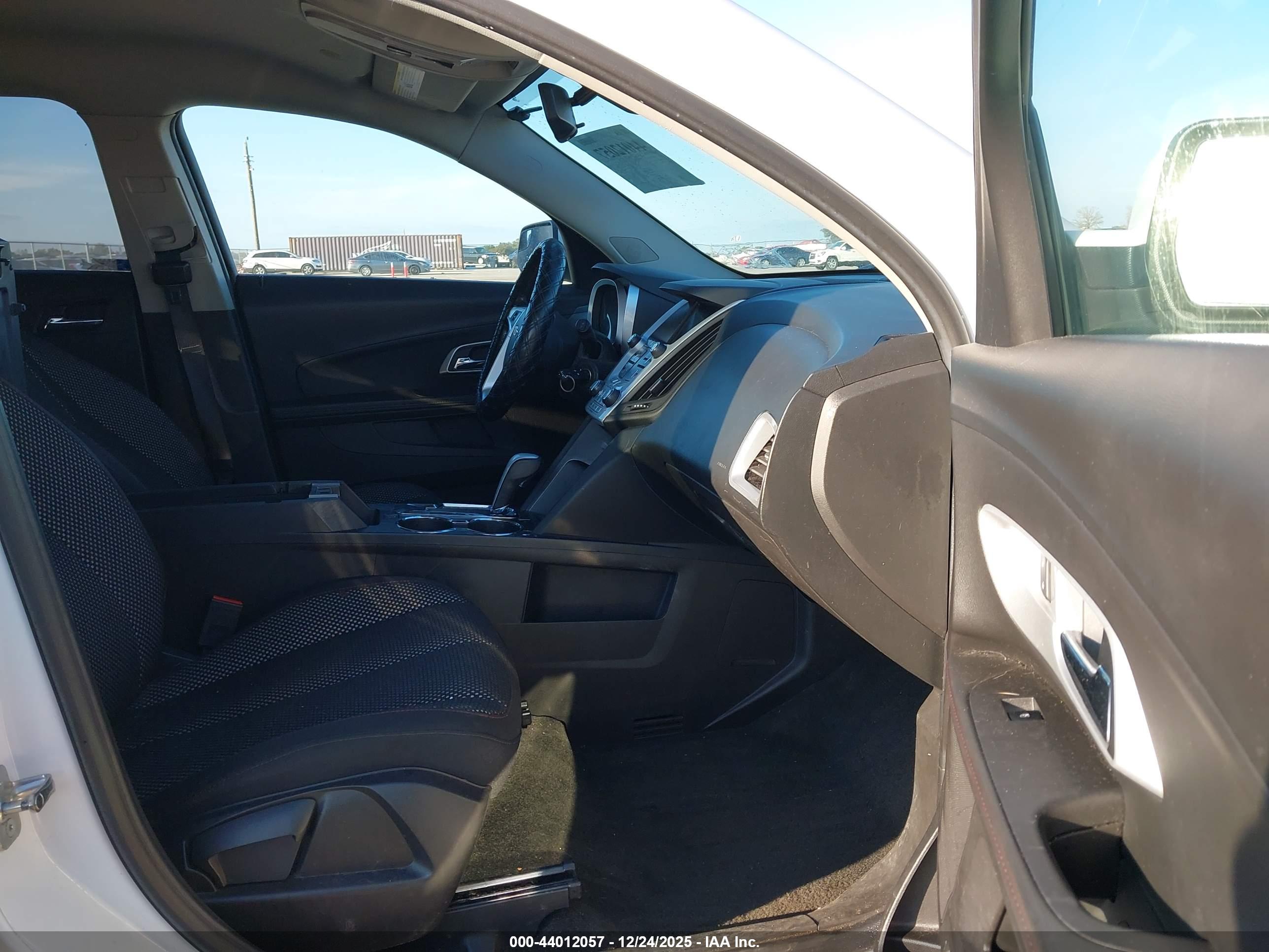 CHEVROLET EQUINOX image 5