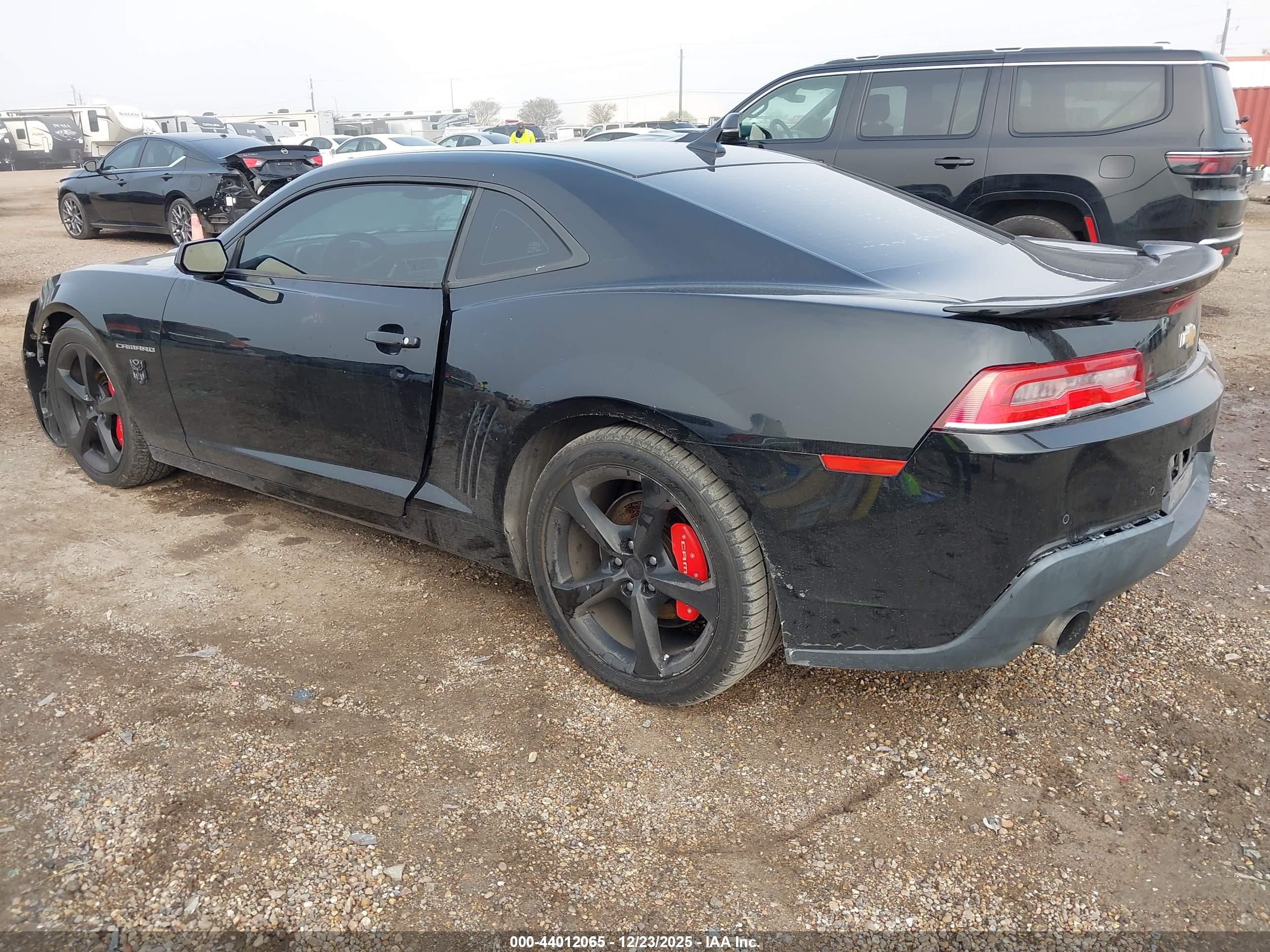 CHEVROLET CAMARO image 3