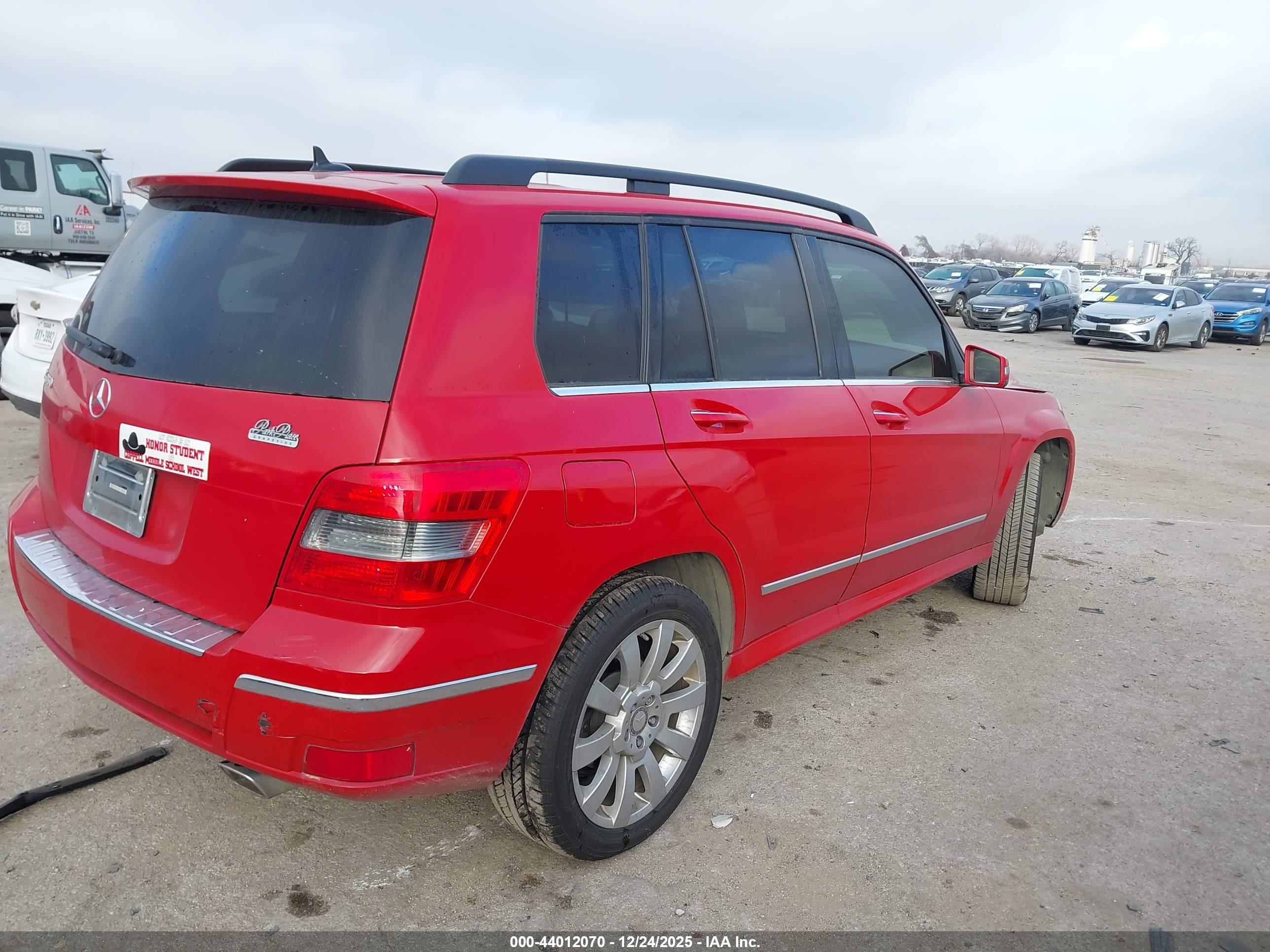 MERCEDES-BENZ GLK image 4