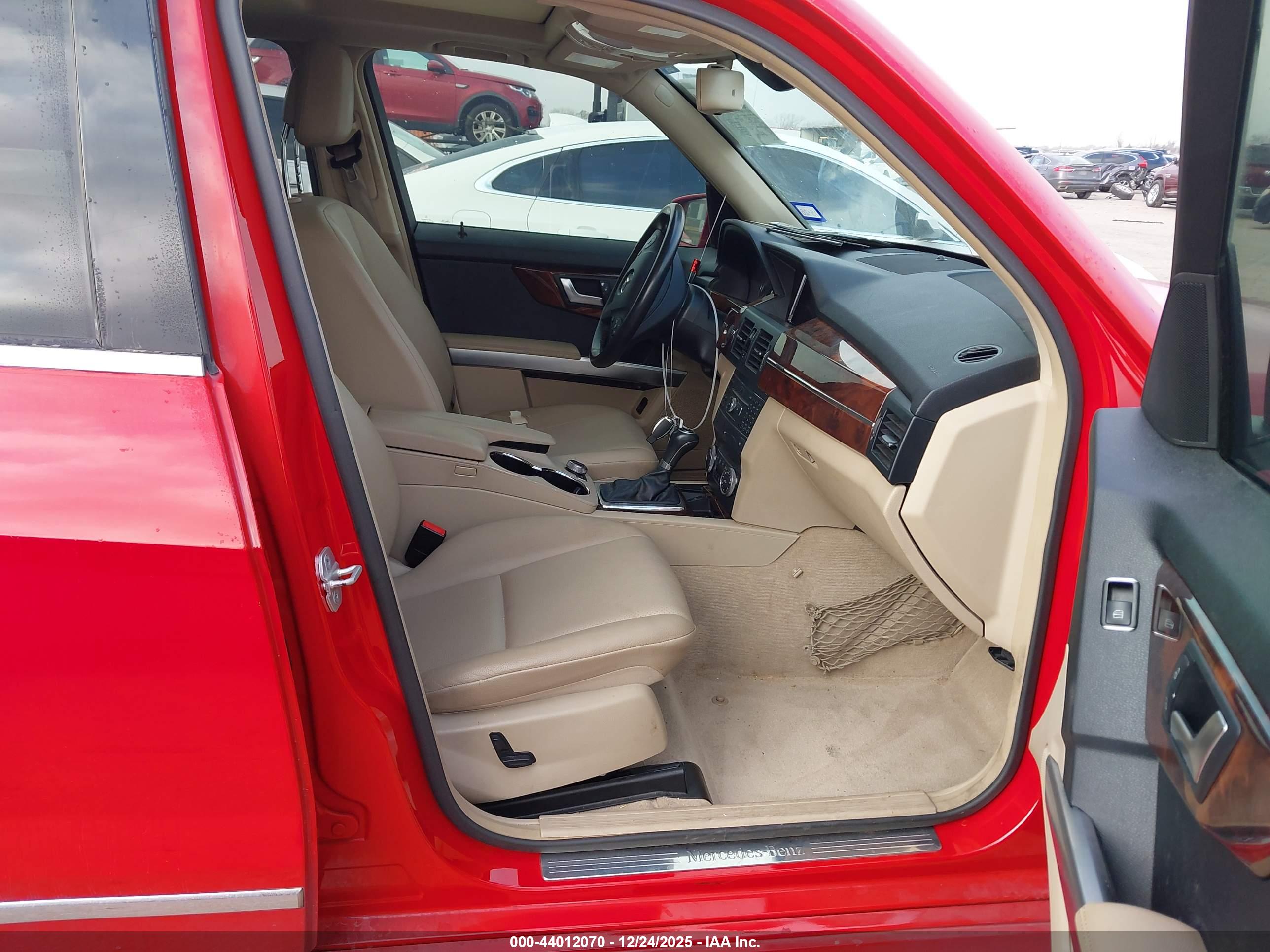 MERCEDES-BENZ GLK image 5