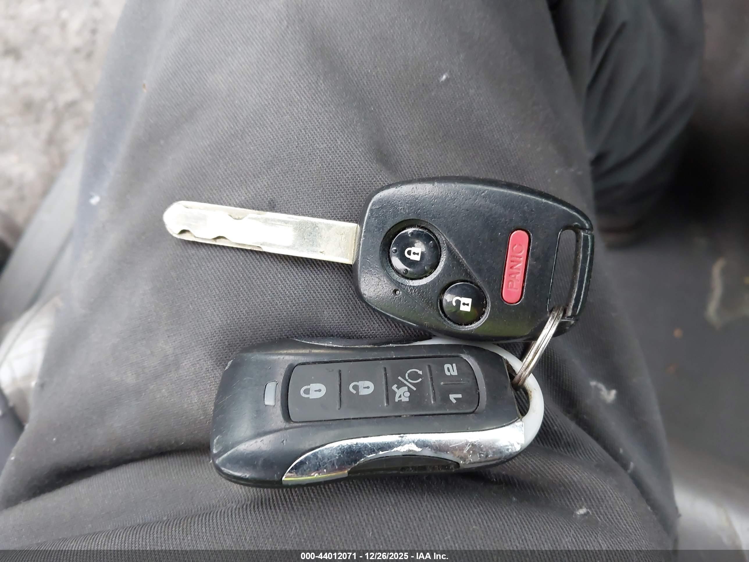 HONDA CR-V image 11