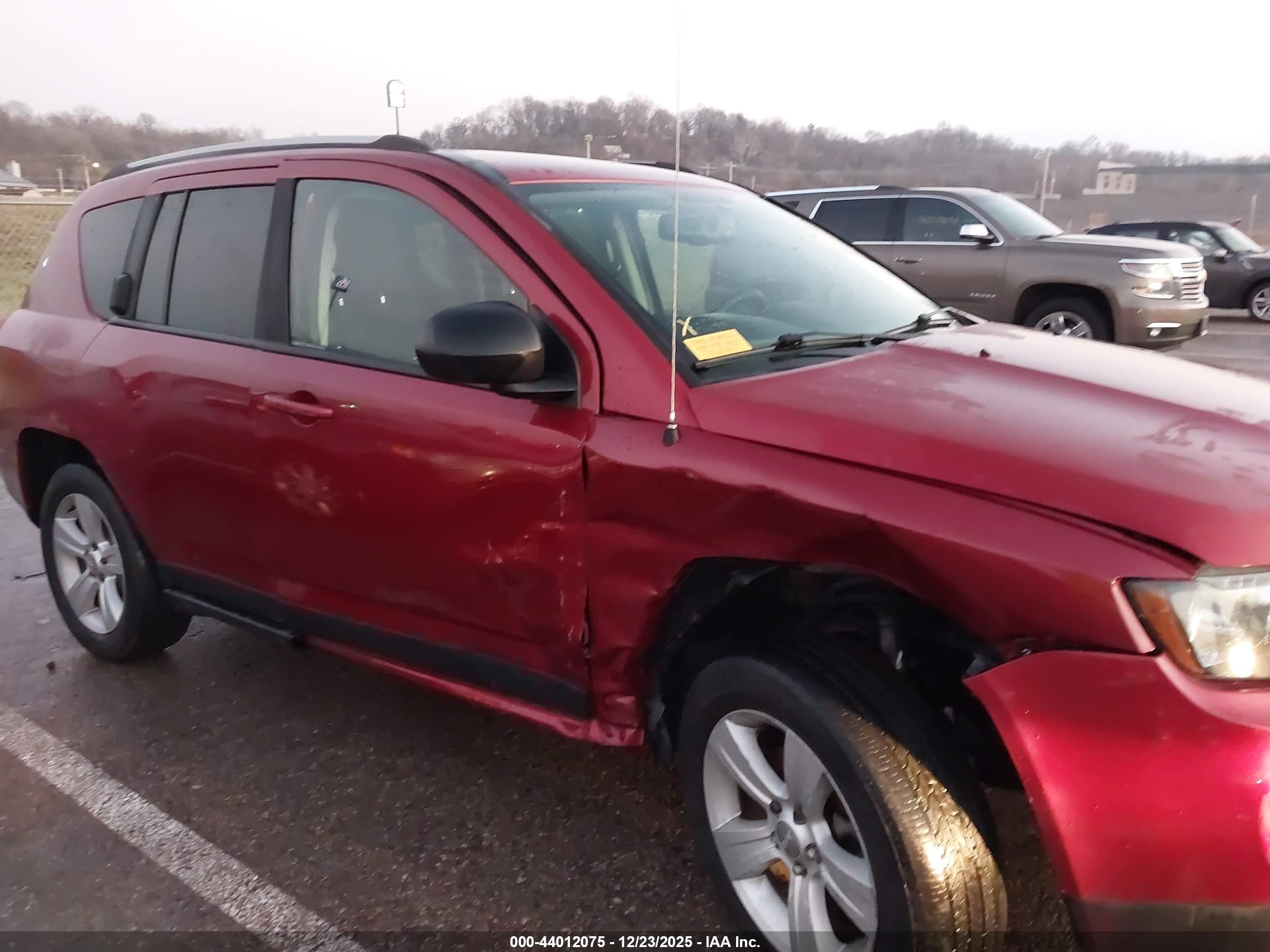 JEEP COMPASS image 6