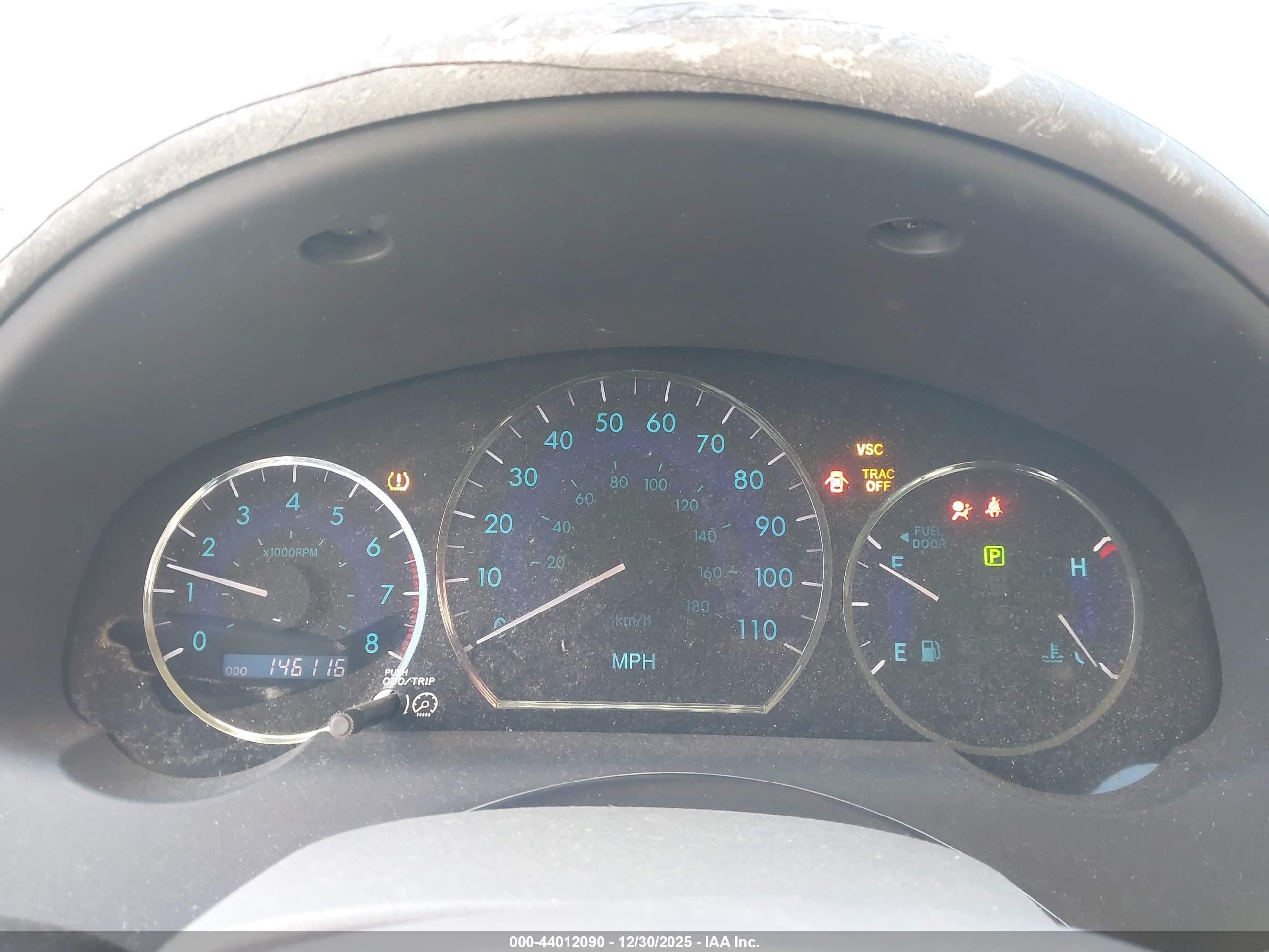 TOYOTA SIENNA image 7