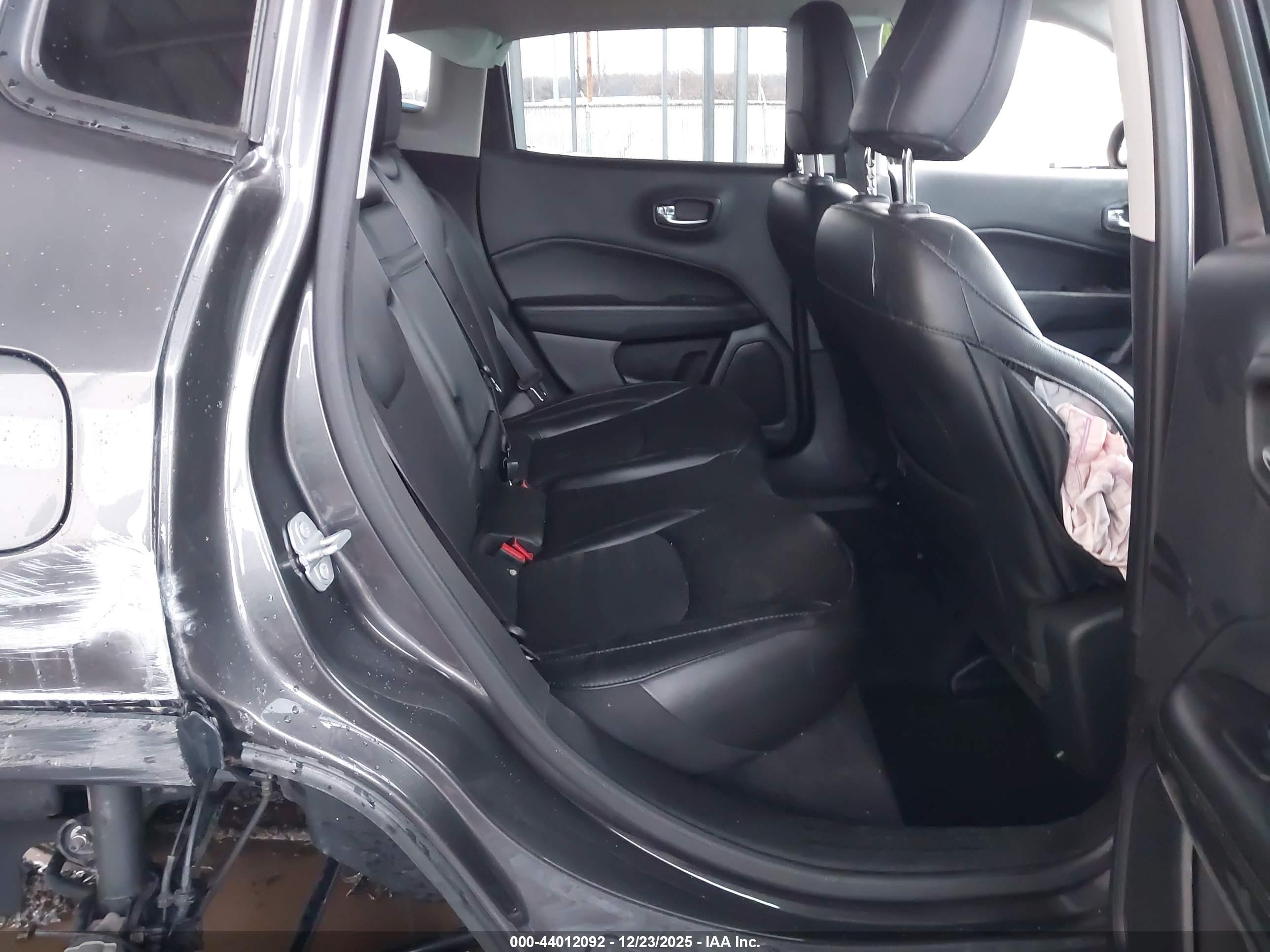 JEEP COMPASS image 8