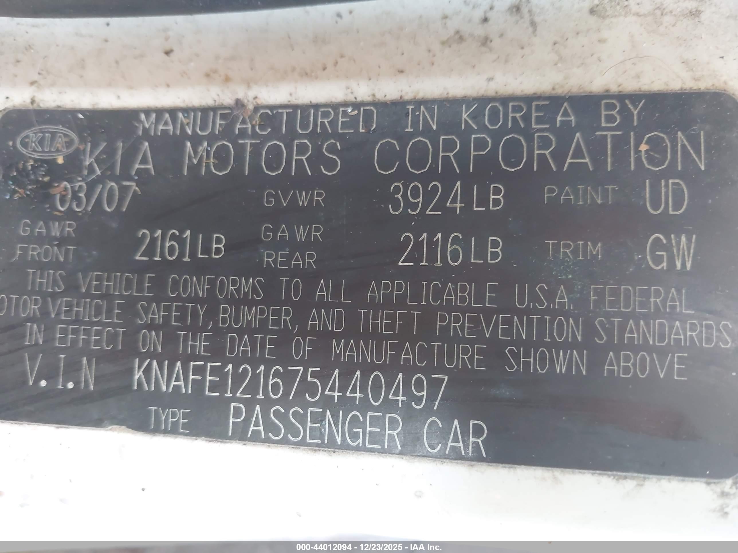 KIA SPECTRA image 9
