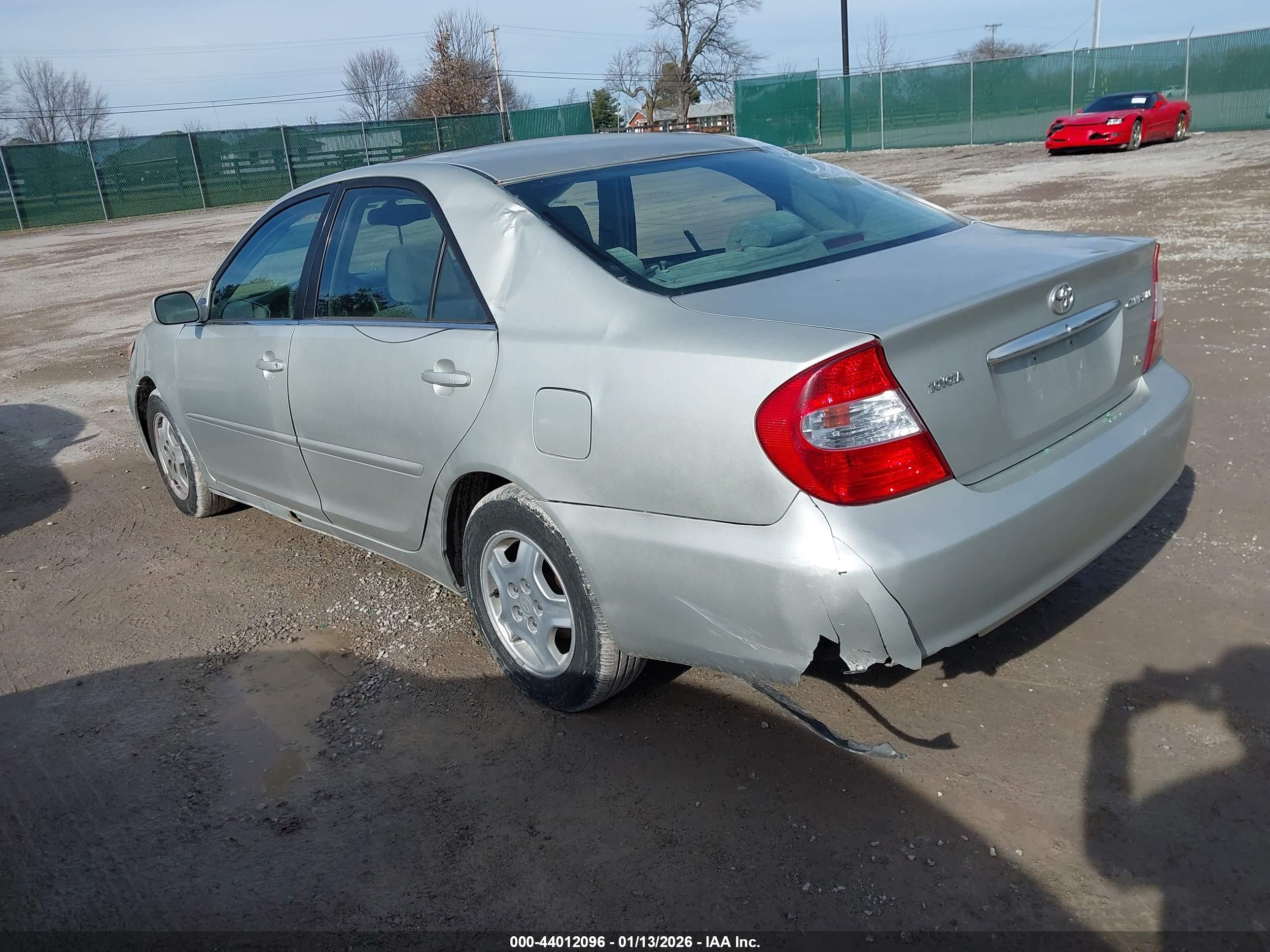 TOYOTA CAMRY image 3