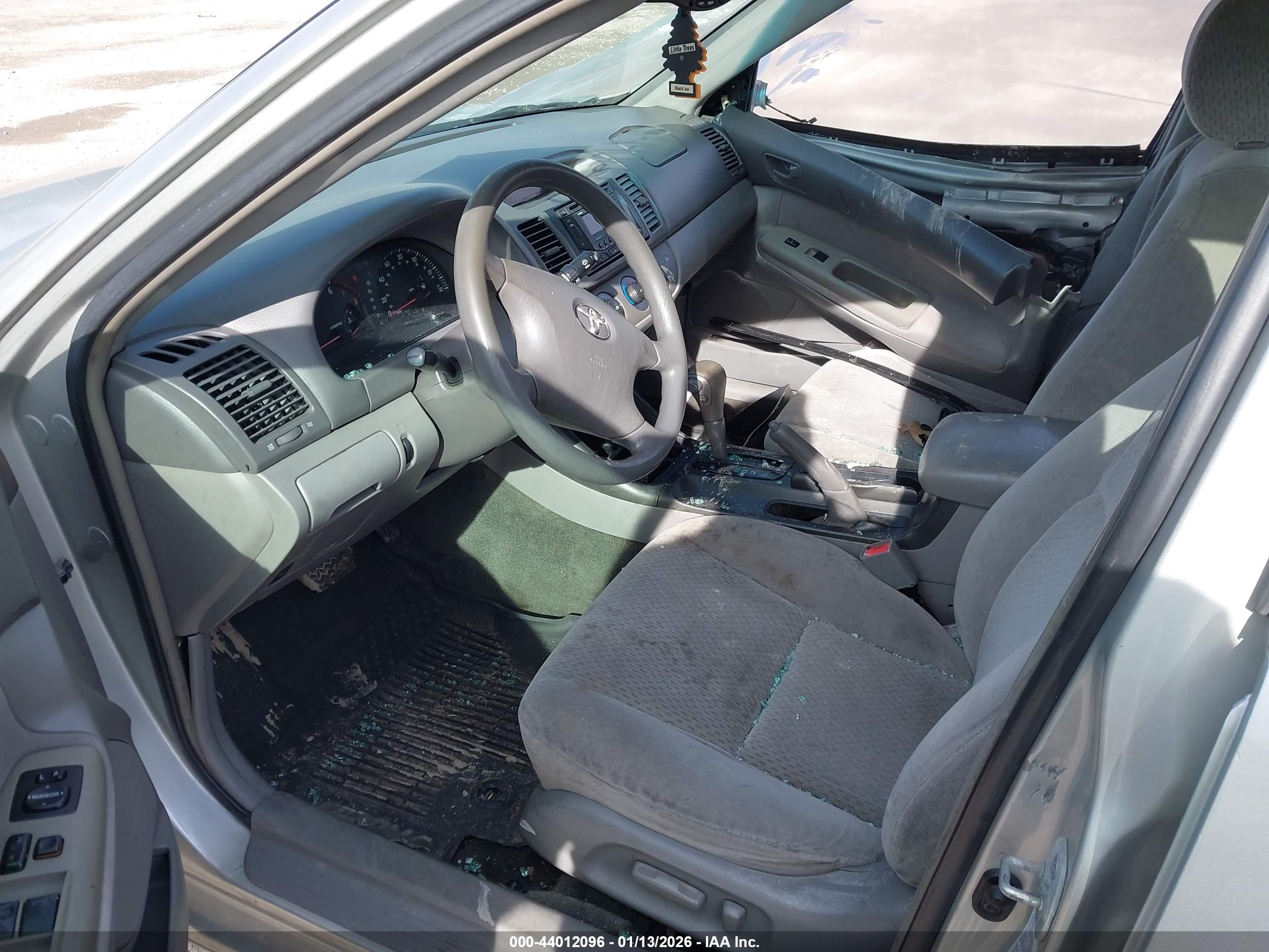 TOYOTA CAMRY image 5