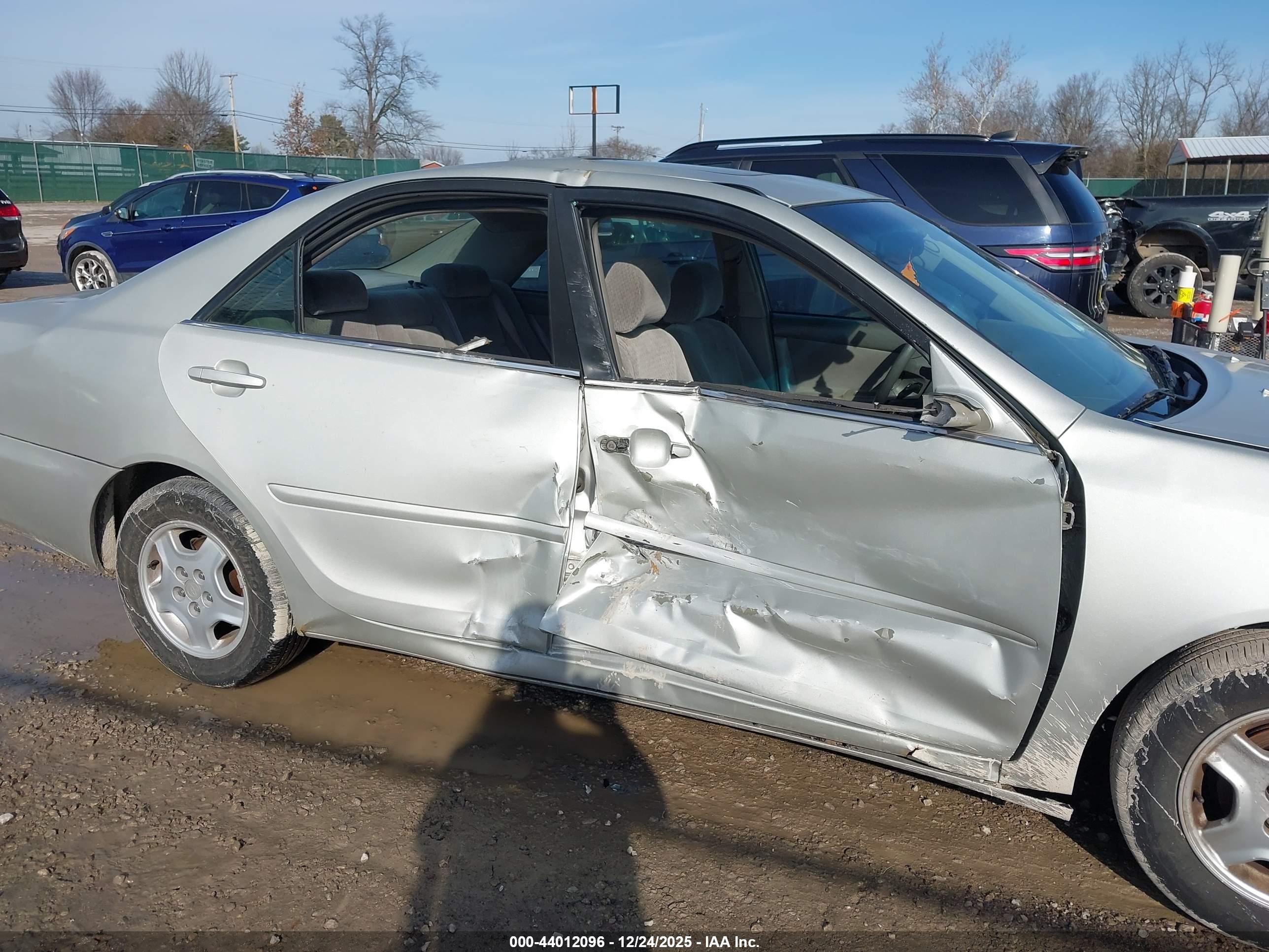 TOYOTA CAMRY image 6