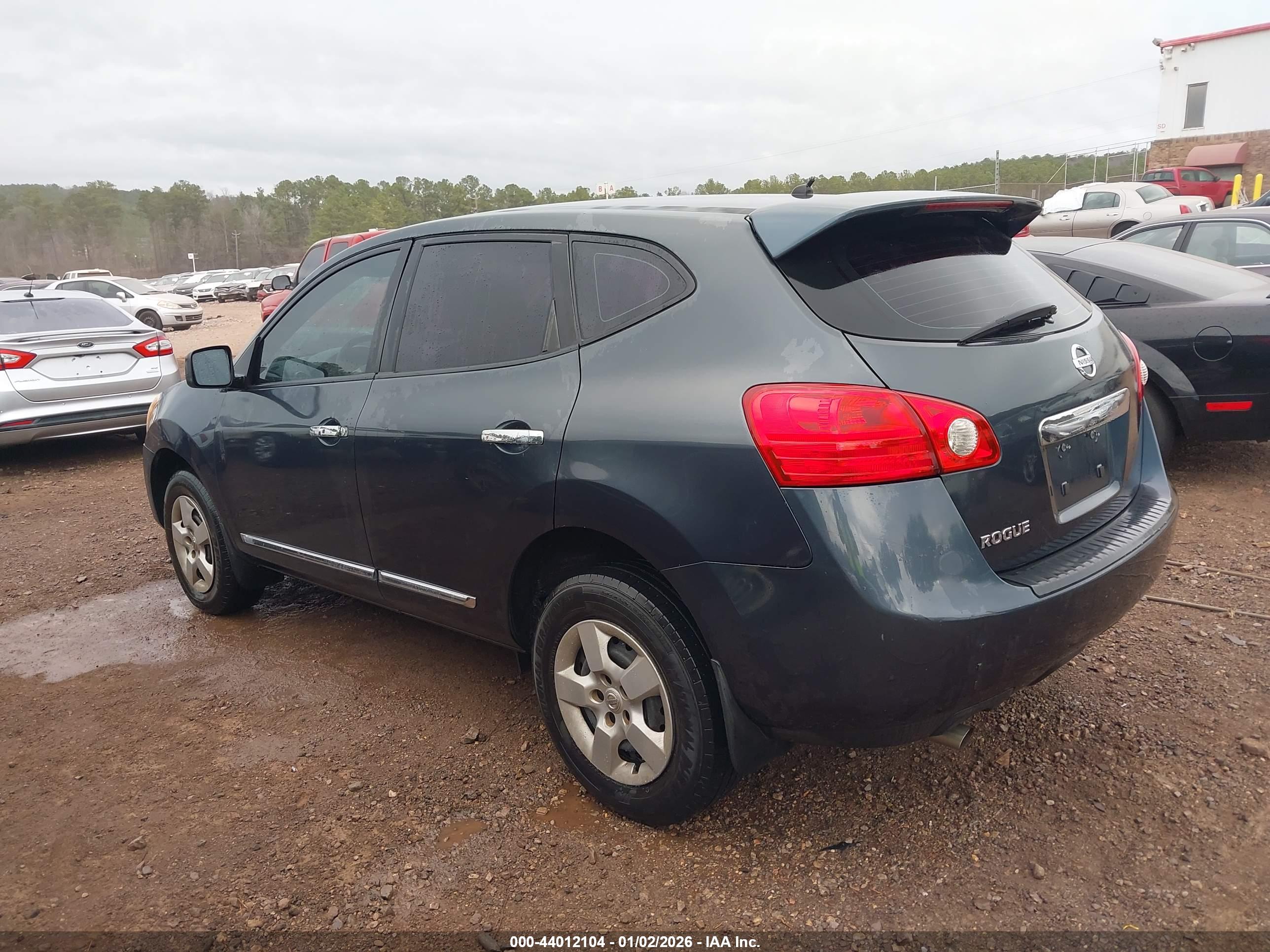 NISSAN ROGUE image 3