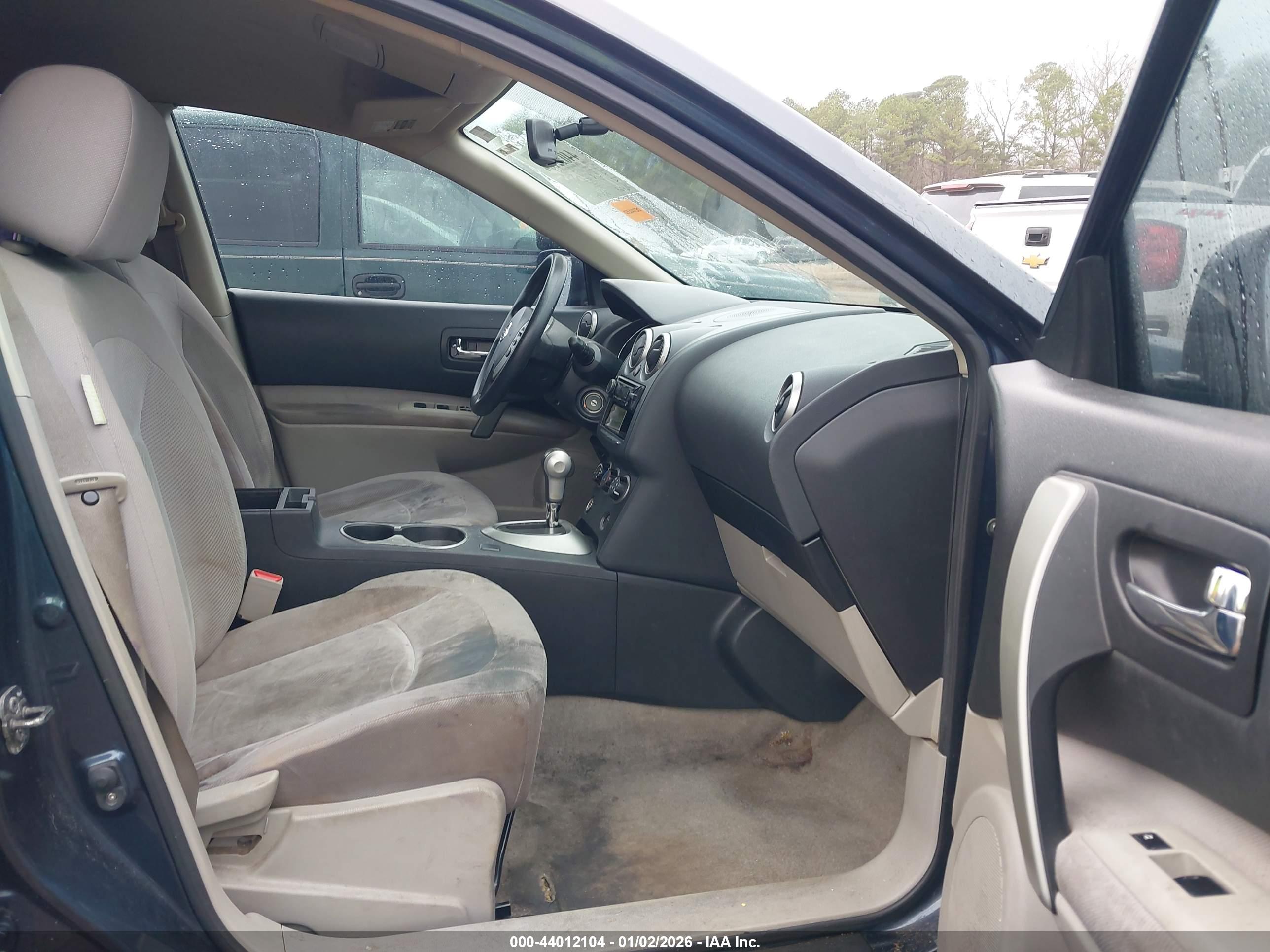 NISSAN ROGUE image 5