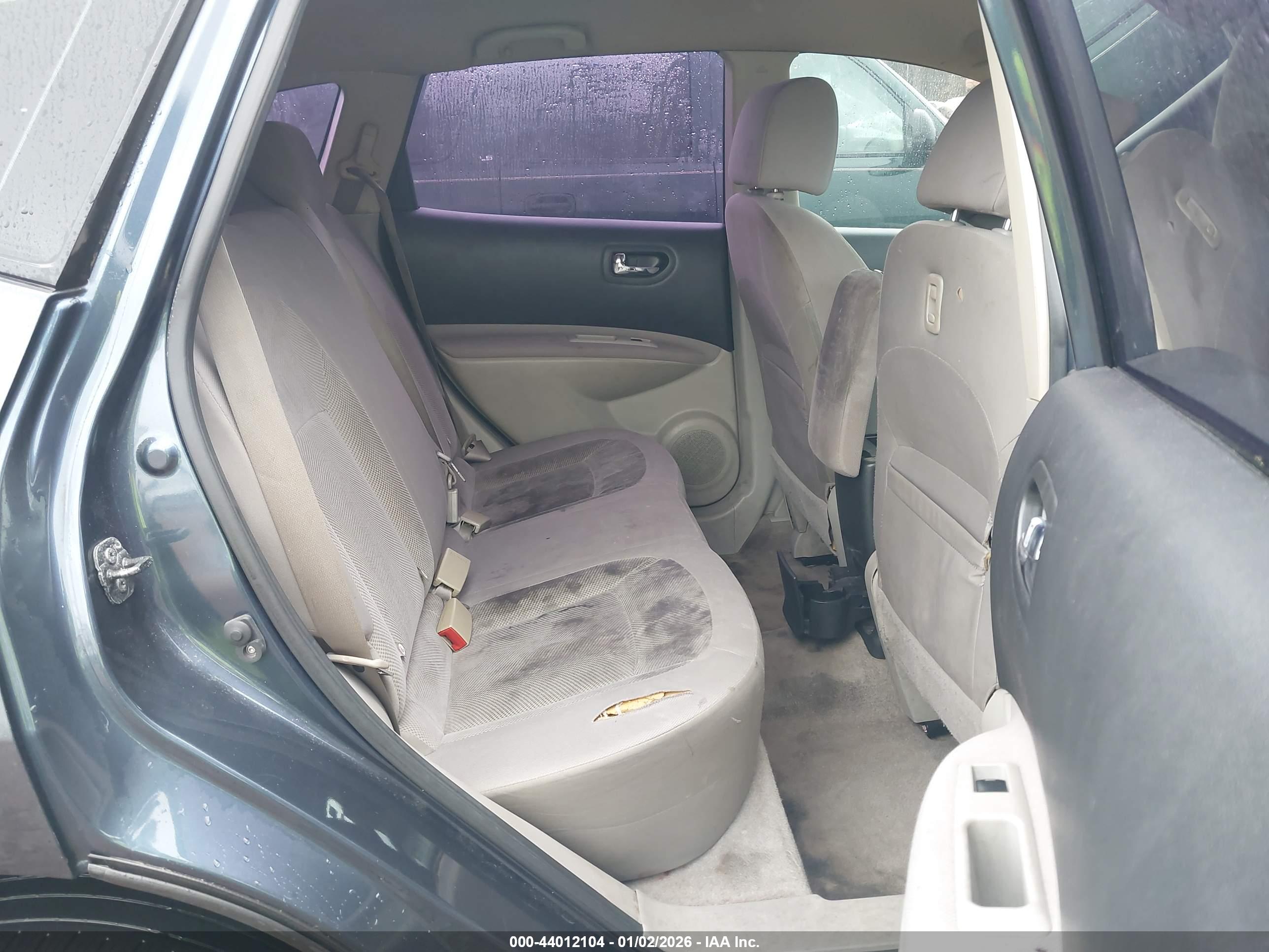 NISSAN ROGUE image 8