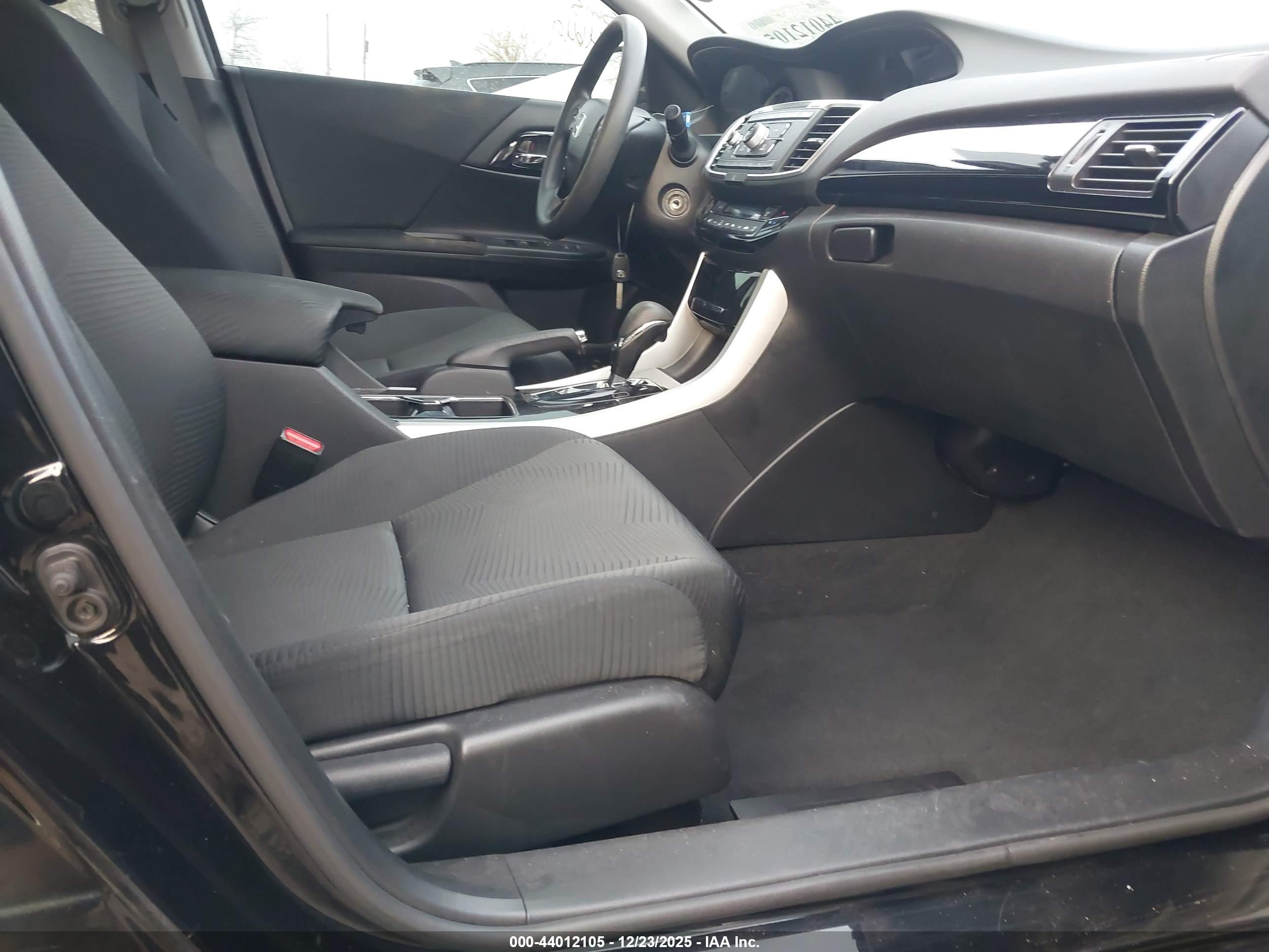HONDA ACCORD image 5