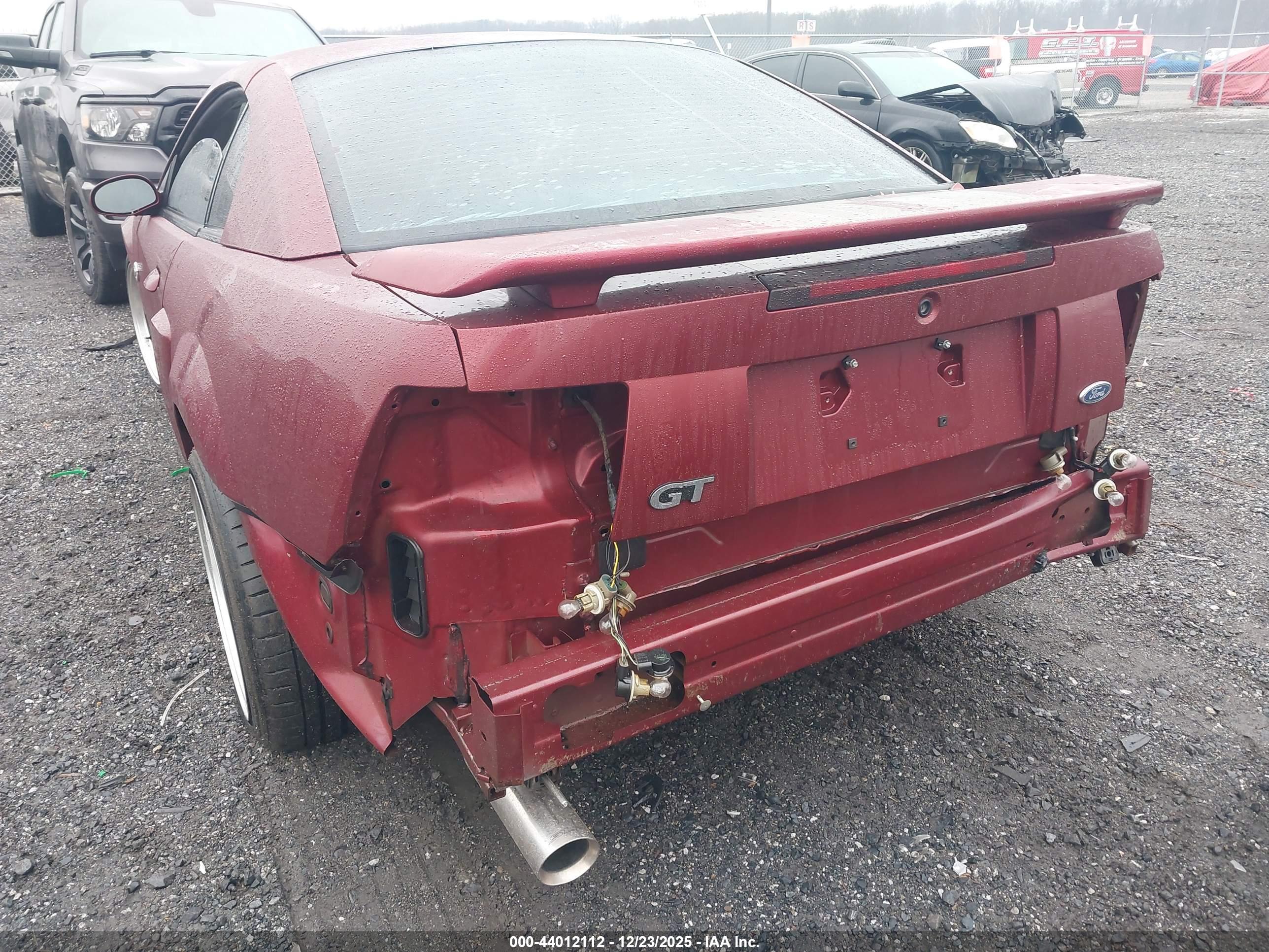 FORD MUSTANG image 6
