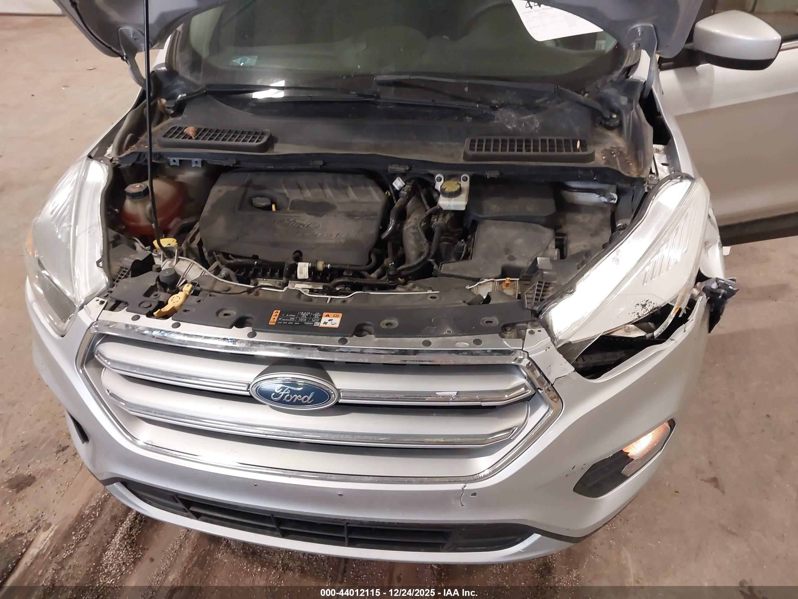 FORD ESCAPE image 10