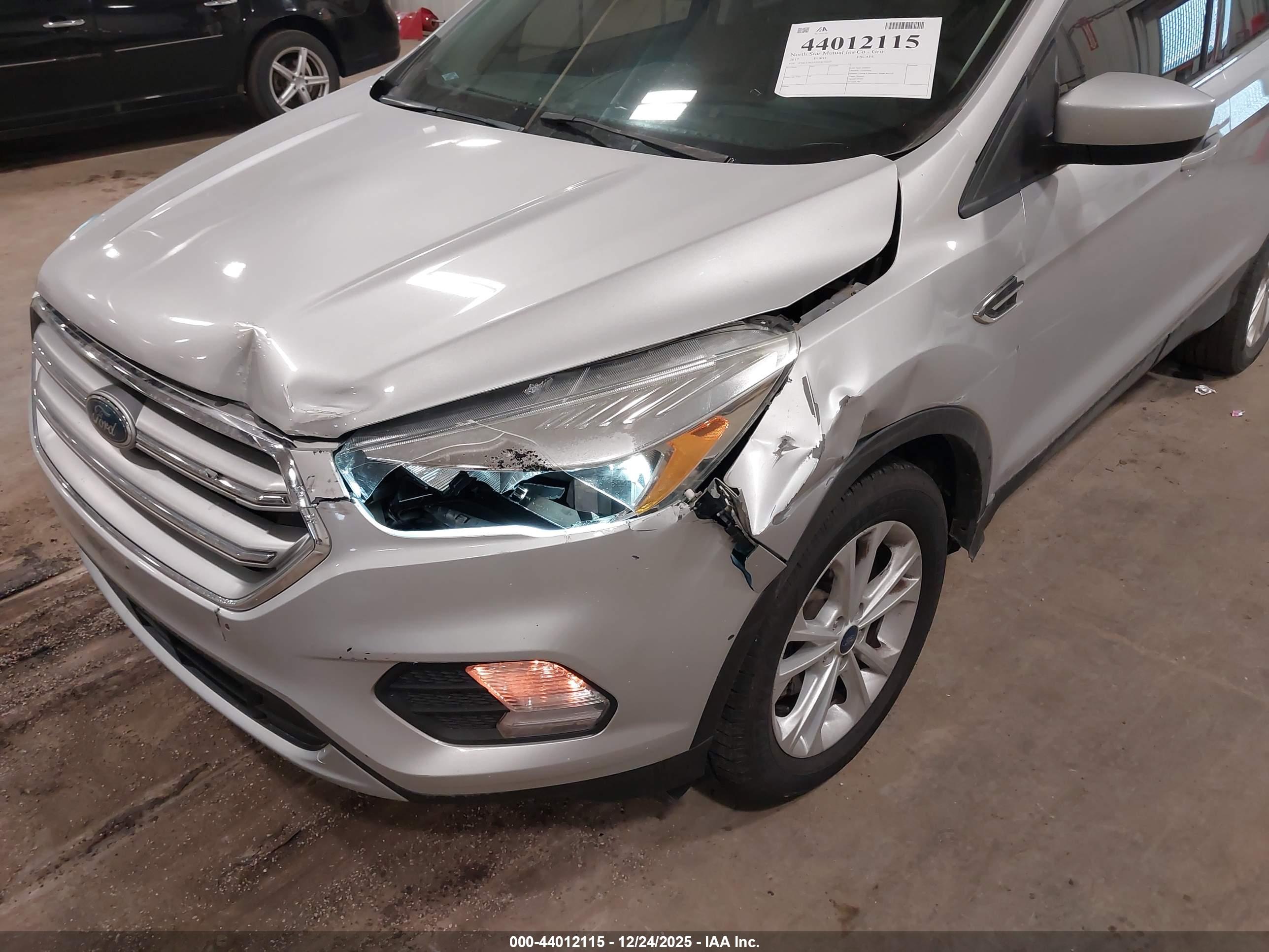 FORD ESCAPE image 6