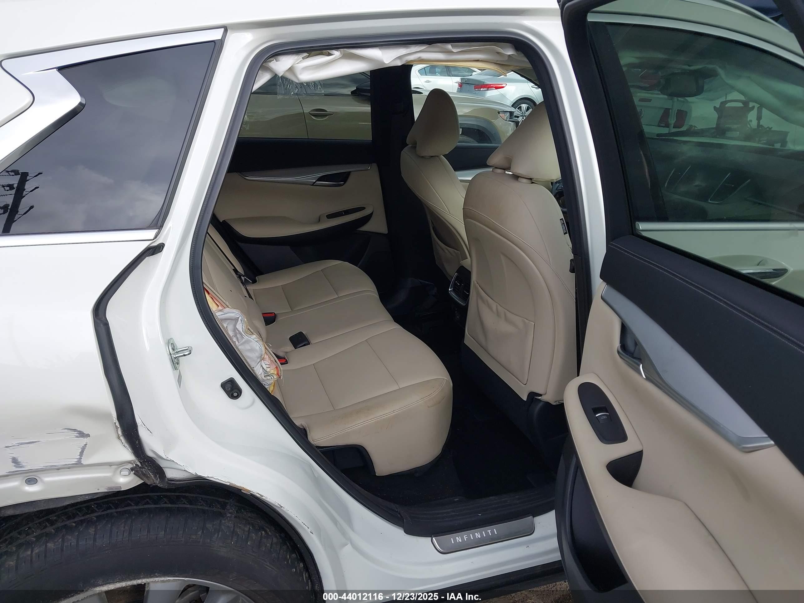 INFINITI QX50 image 8