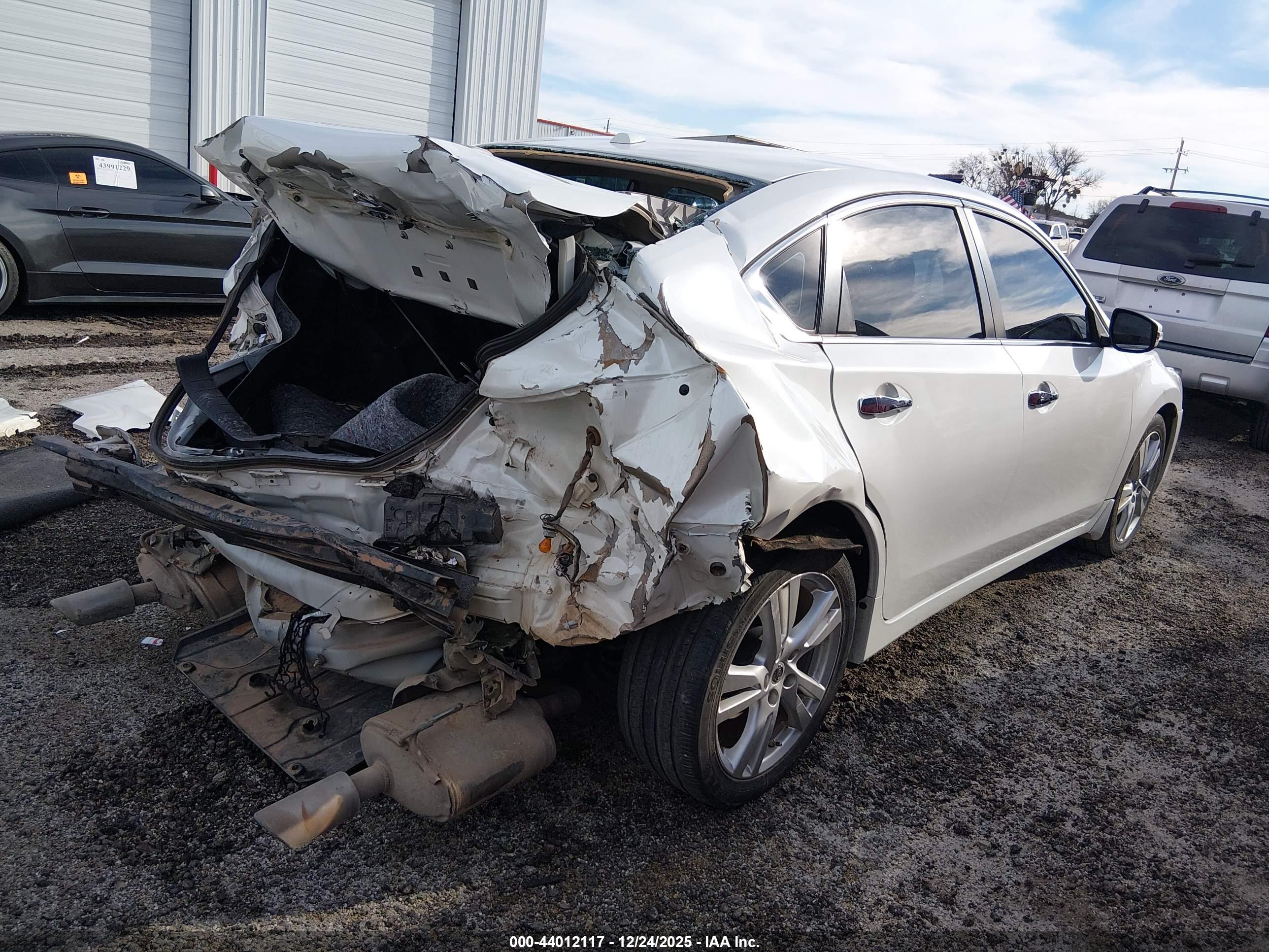 NISSAN ALTIMA image 4